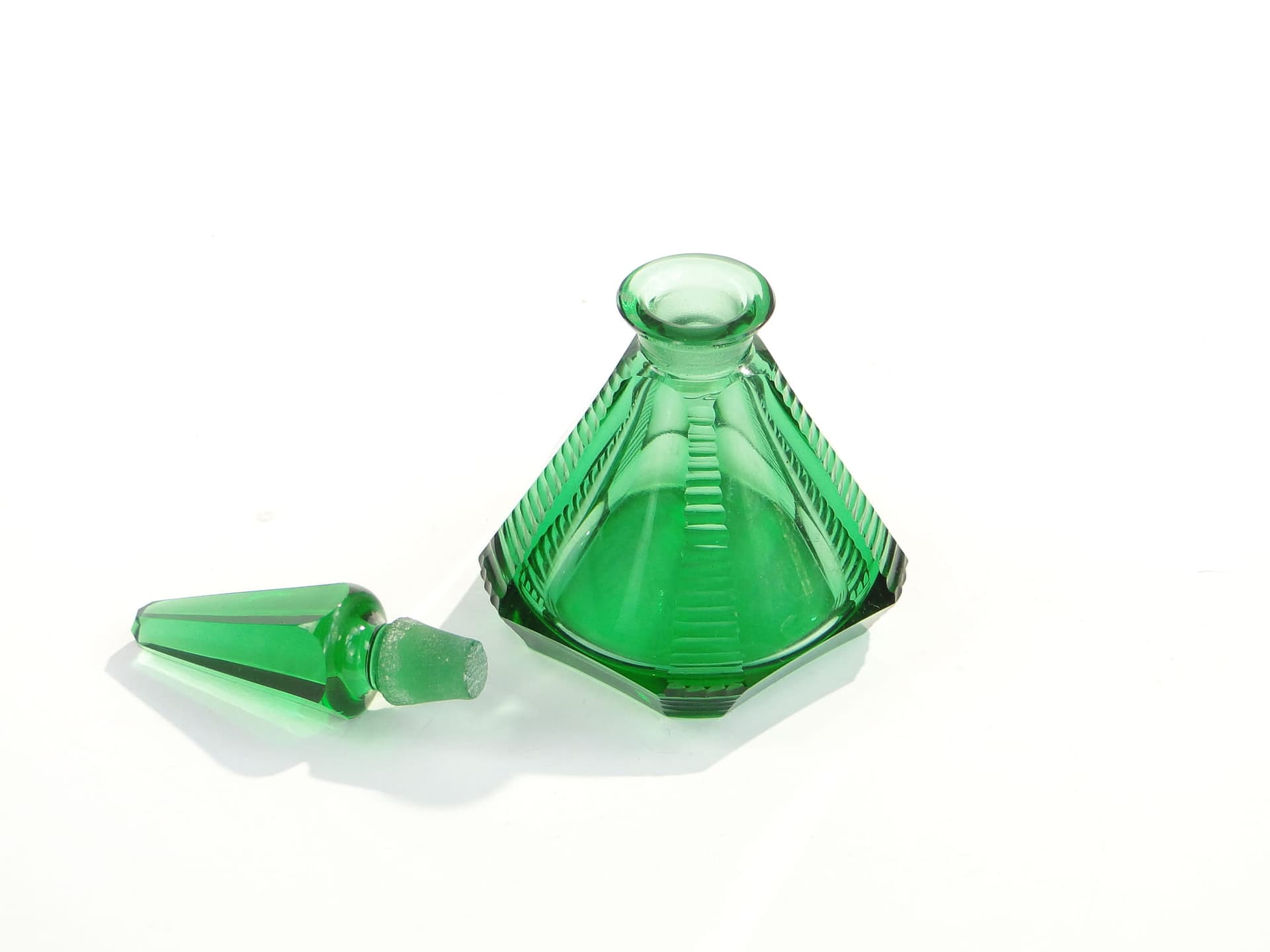 Set decanter and bowl, Art Deco, green crystal, Moser, Czech Republic, early 20th c. - 173228