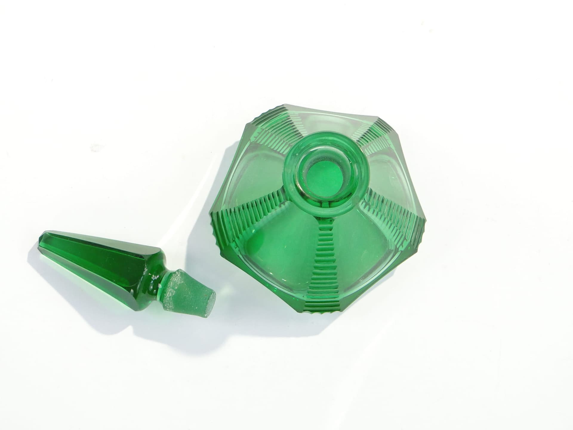 Set decanter and bowl, Art Deco, green crystal, Moser, Czech Republic, early 20th c. - 173229