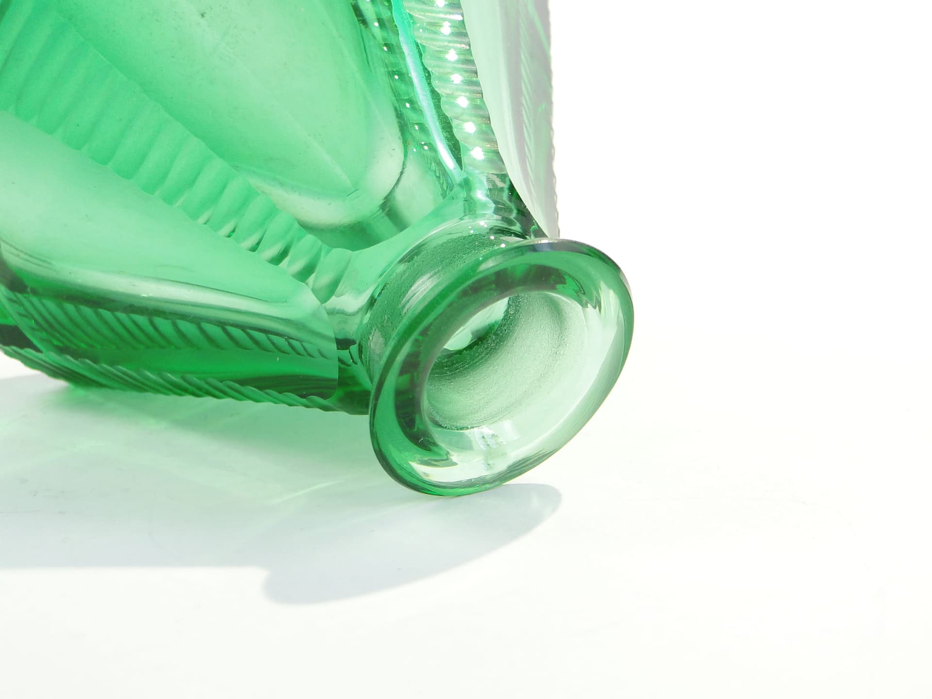 Set decanter and bowl, Art Deco, green crystal, Moser, Czech Republic, early 20th c. - 173227