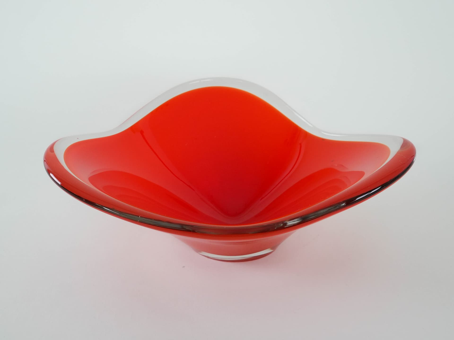 Centerpiece bowl sommerso, red, Murano glass, Italy, 1960s. - 173241