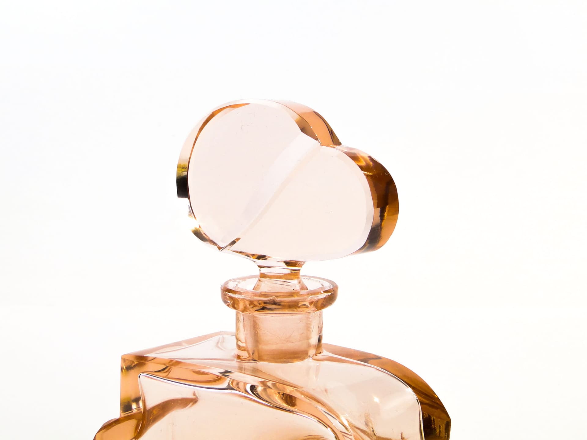 Decanter Art Deco, pink crystal glass, Moser, Czech Republic, 1930s. - 173381