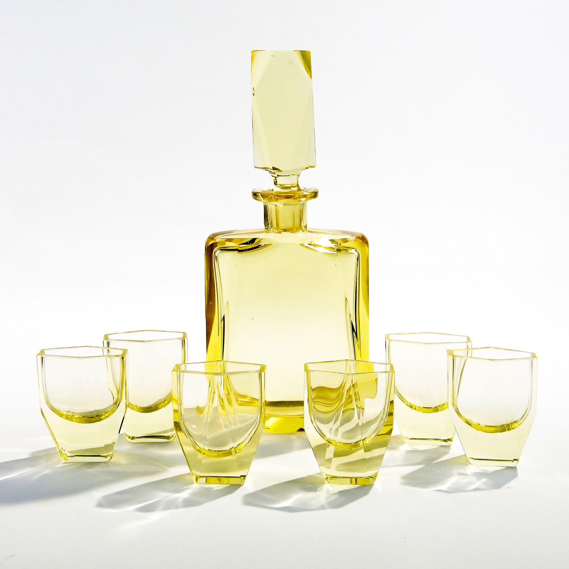 Serwis likierowy Art Deco, cytrynowy, szkło kryształowe, Moser, Czechy, lata 30. - 173406