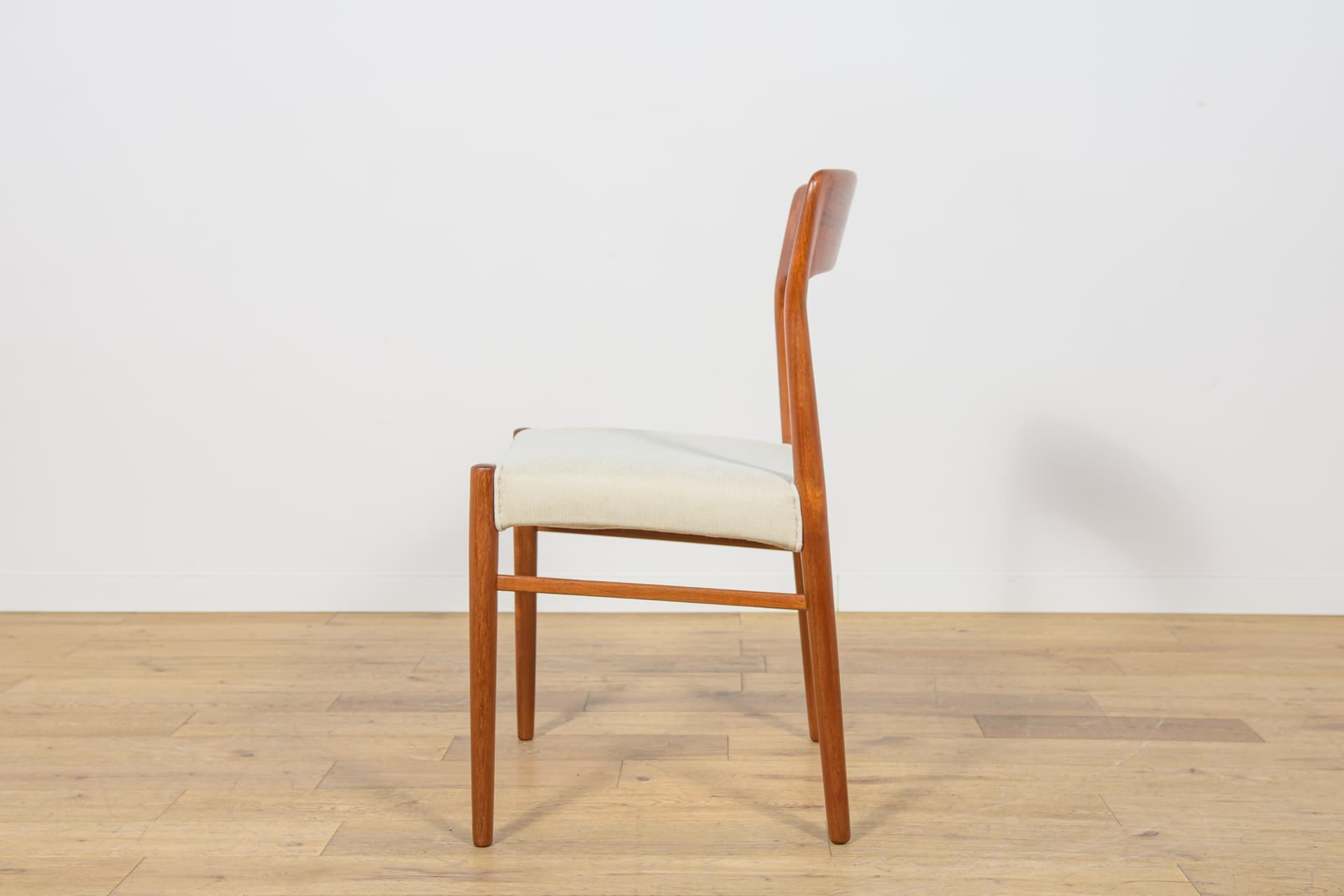 Set of six chairs Model 26, teak, ivory, by H. Kjærnulf, Korup Stolefabrik, Denmark, 1960s. - 173658