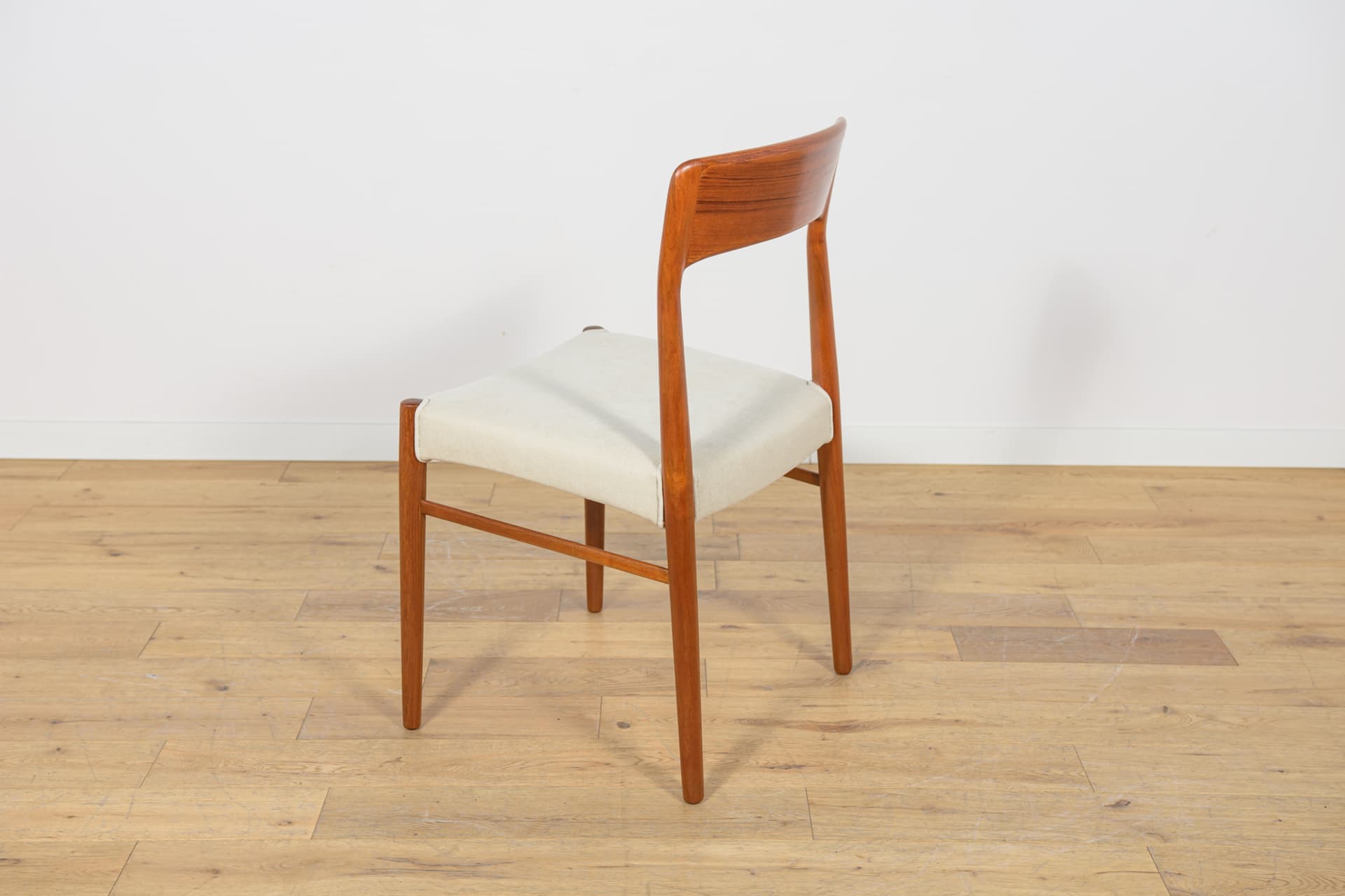 Set of six chairs Model 26, teak, ivory, by H. Kjærnulf, Korup Stolefabrik, Denmark, 1960s. - 173660