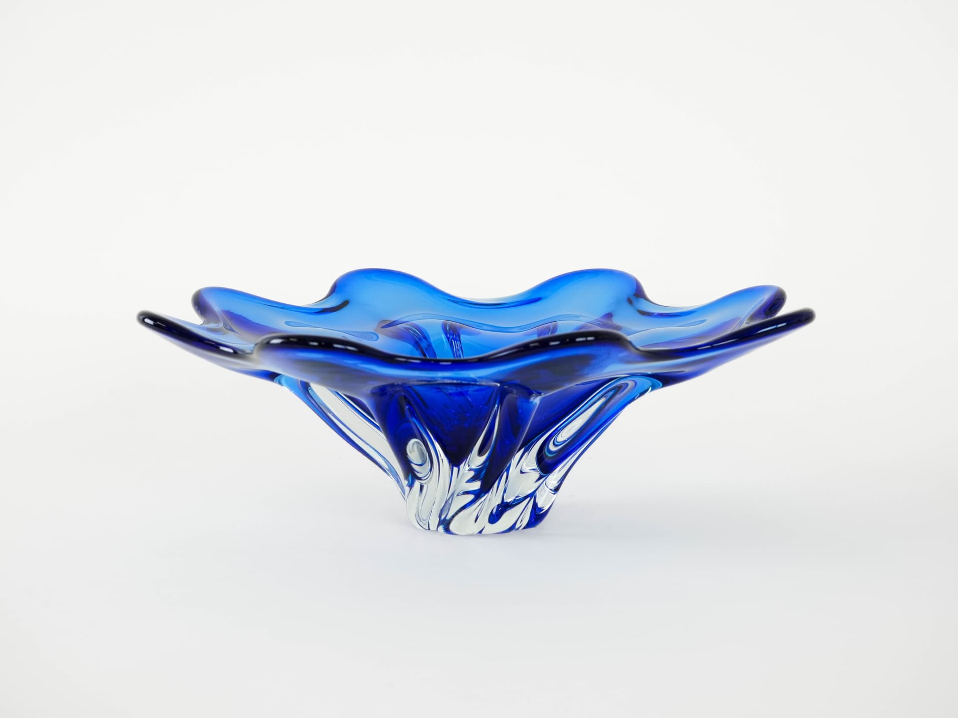 Bowl flower cobalt, crystal glass, Denmark, 1970s. - 173726