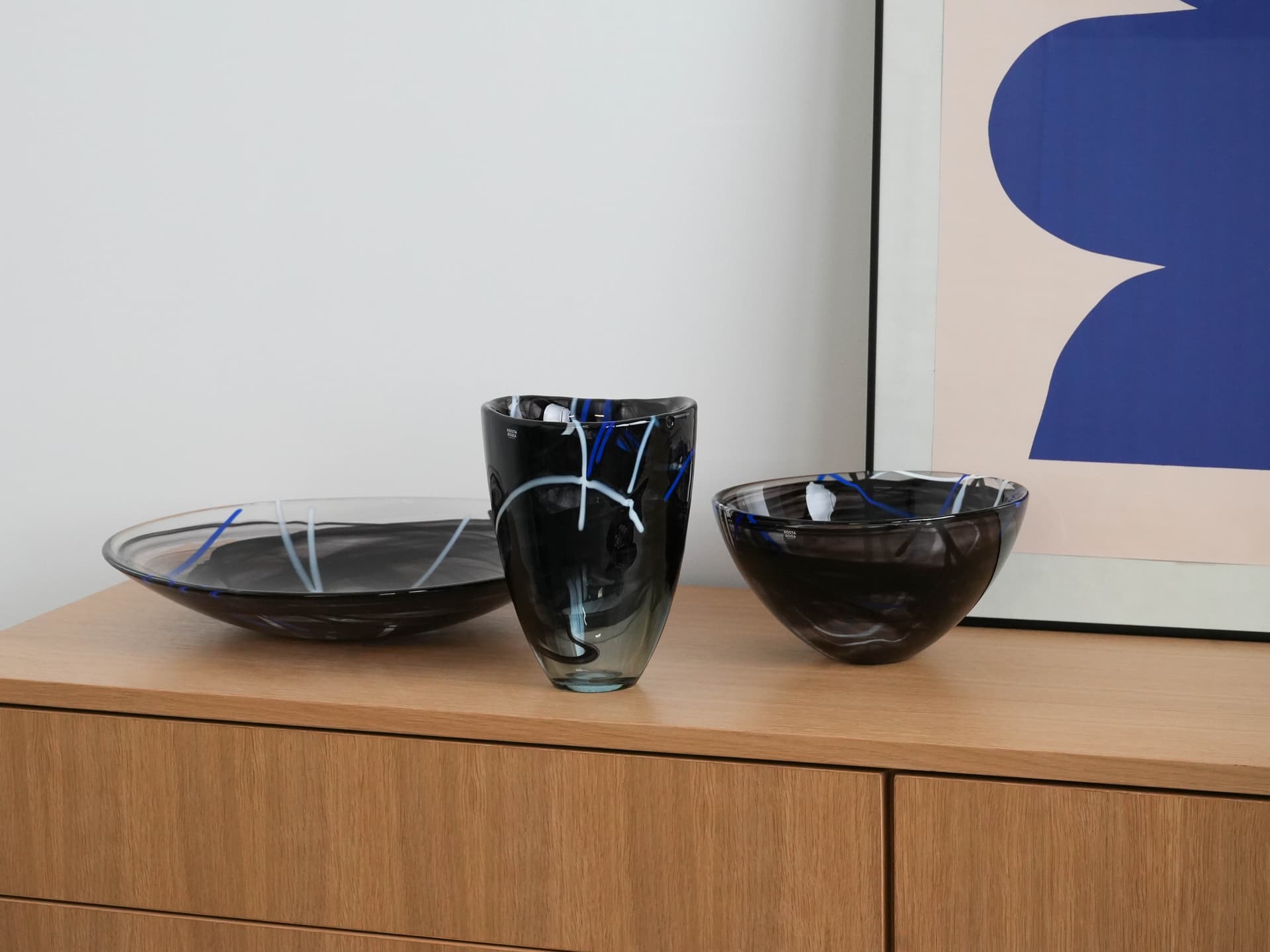 Bowl Contrast, multicolor glass, by A. Ehrner, Kosta Boda, Sweden, 1980s. - 173778