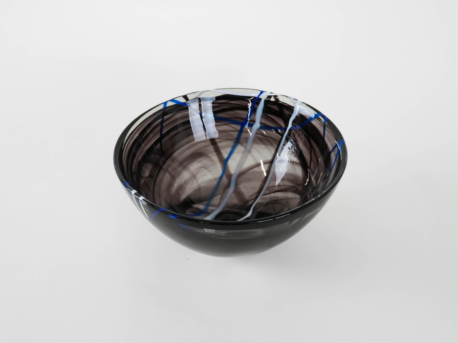 Bowl Contrast, multicolor glass, by A. Ehrner, Kosta Boda, Sweden, 1980s. - 173779