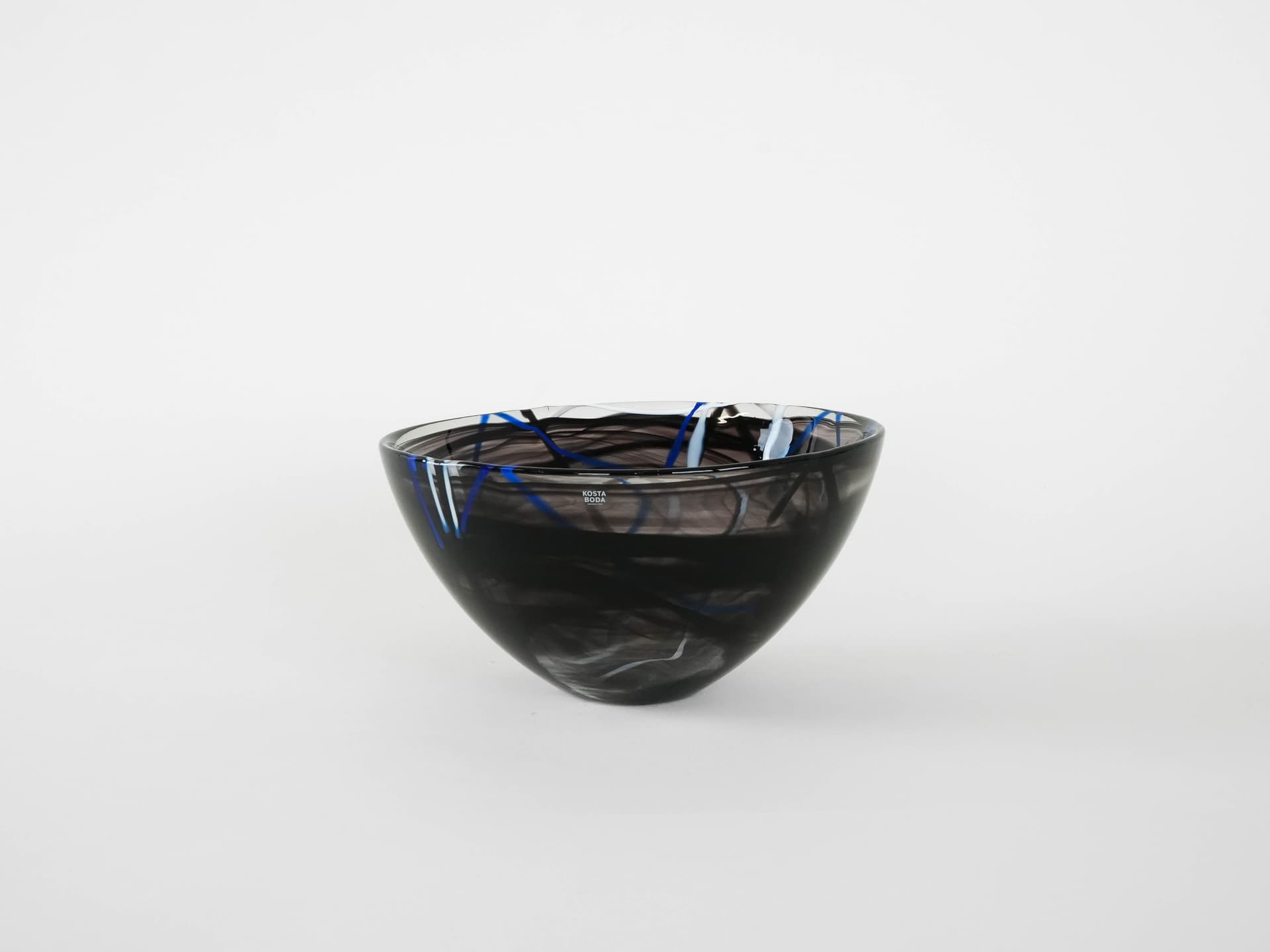 Bowl Contrast, multicolor glass, by A. Ehrner, Kosta Boda, Sweden, 1980s. - 173780