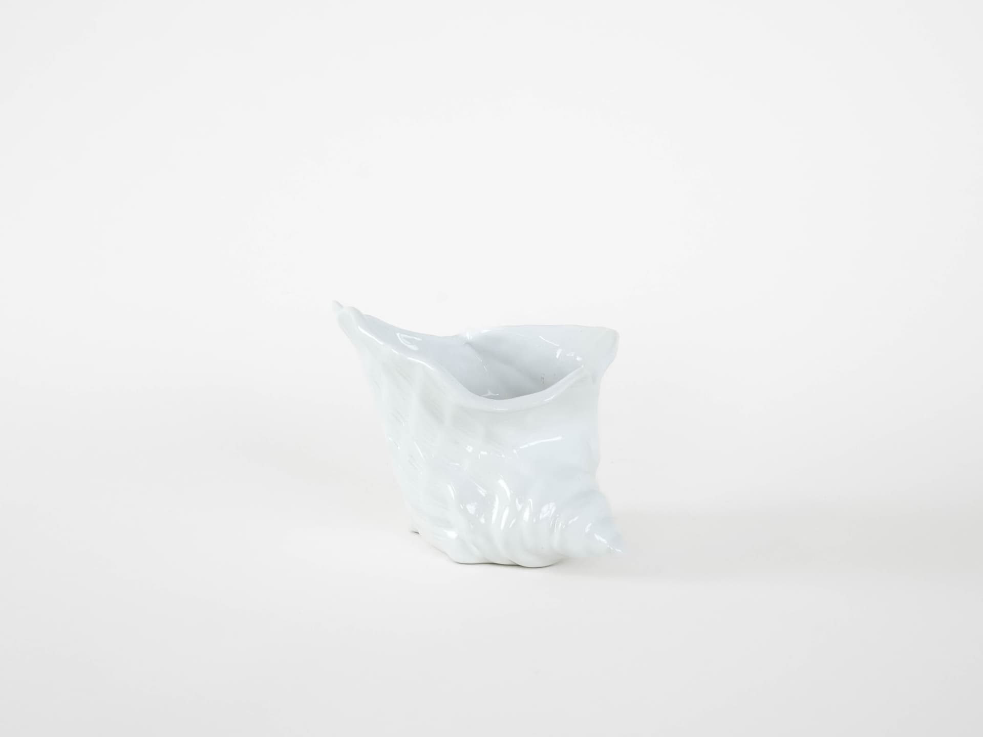 Planter Shell, white ceramic, Denmark, 1970s. - 173811