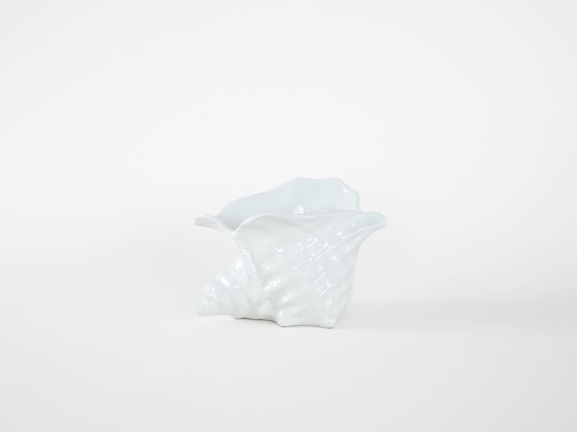 Planter Shell, white ceramic, Denmark, 1970s. - 173810