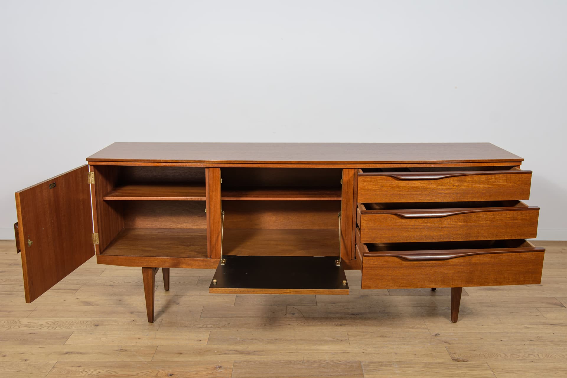 Komoda, teak brązowy, Beautility, Wielka Brytania, lata 60. - 174217