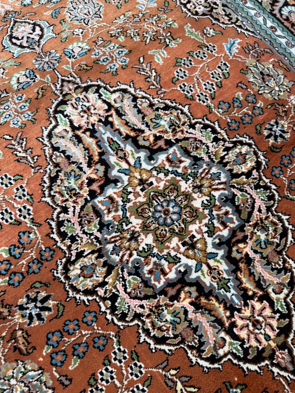 Rug Ghoum/Qom 205x125 cm, natural silk, India - 174447