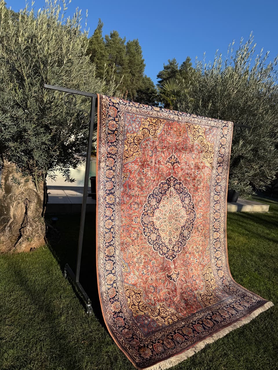 Rug Ghoum, red, silk, India, 280x175 cm - 174596