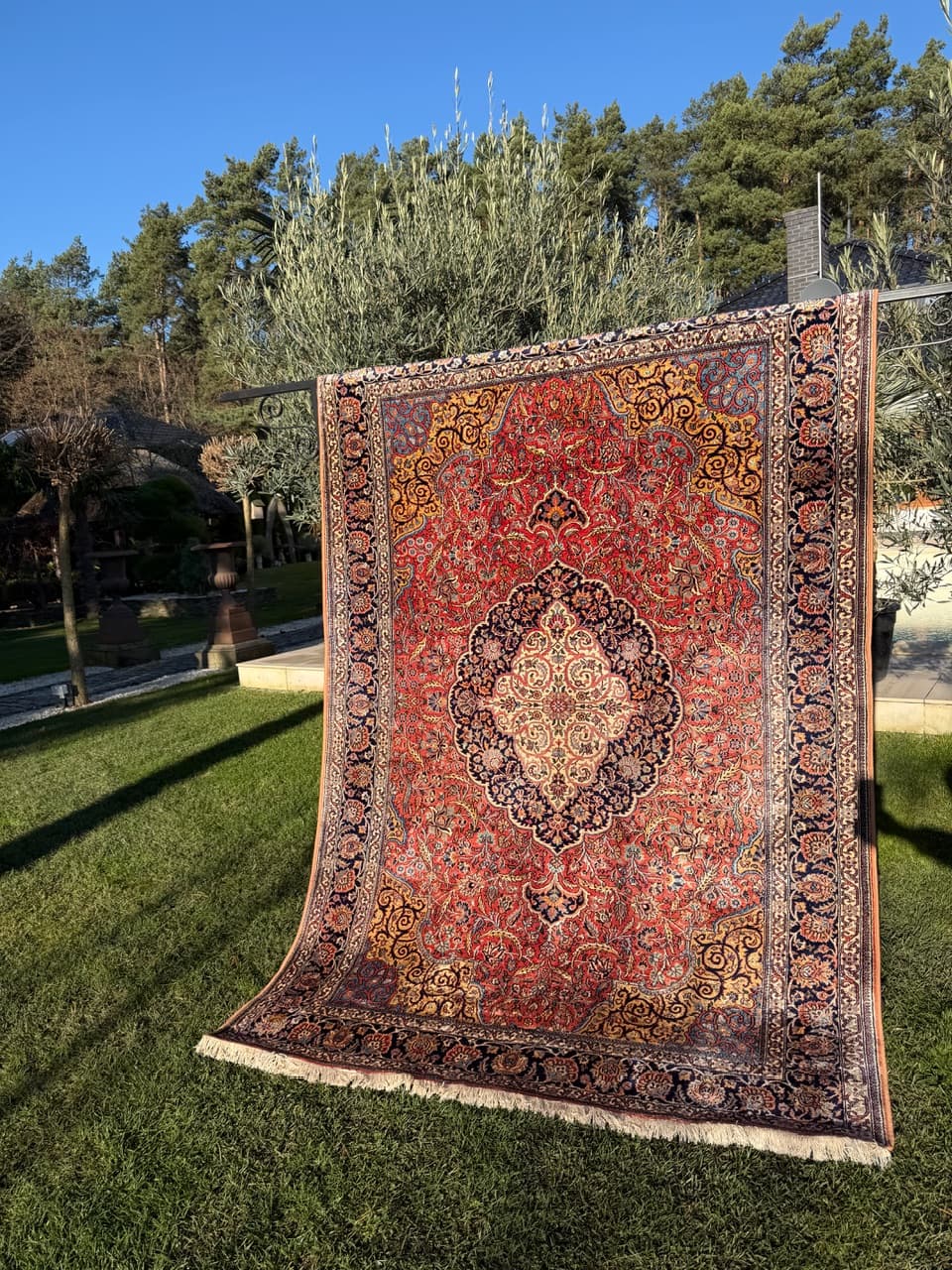 Rug Ghoum, red, silk, India, 280x175 cm - 174593