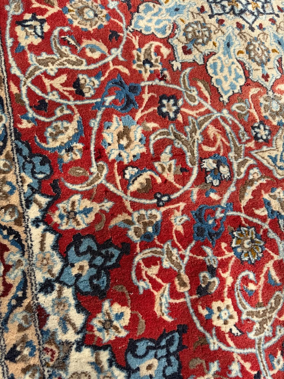 Rug Nain, red, wool silk, Iran, 1990s. - 174658