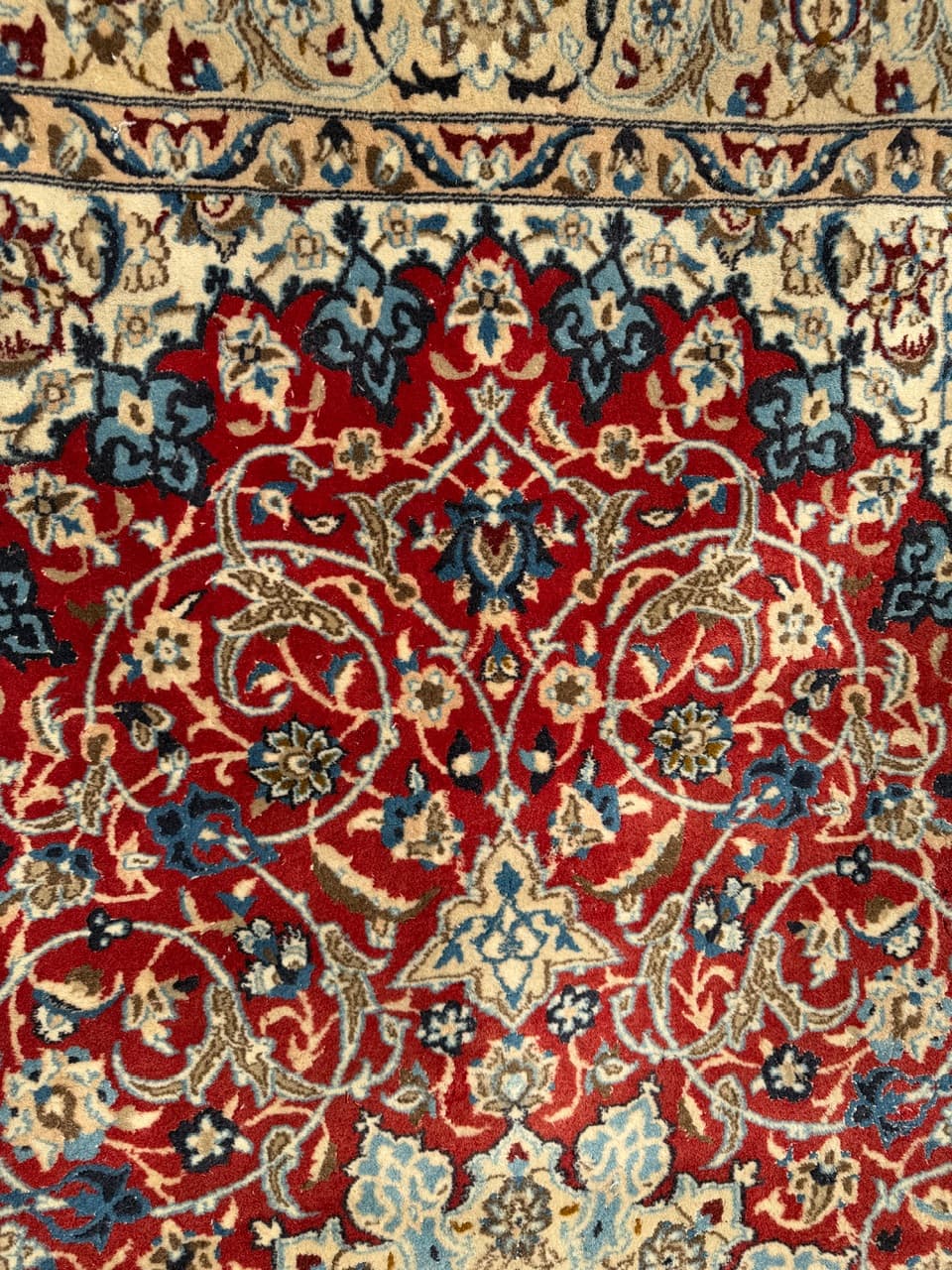 Rug Nain, red, wool silk, Iran, 1990s. - 174665
