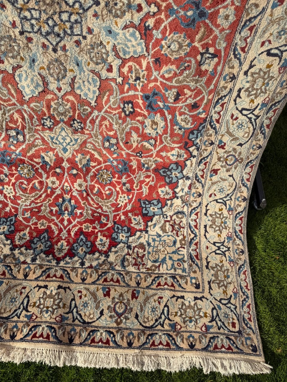 Rug Nain, red, wool silk, Iran, 1990s. - 174662