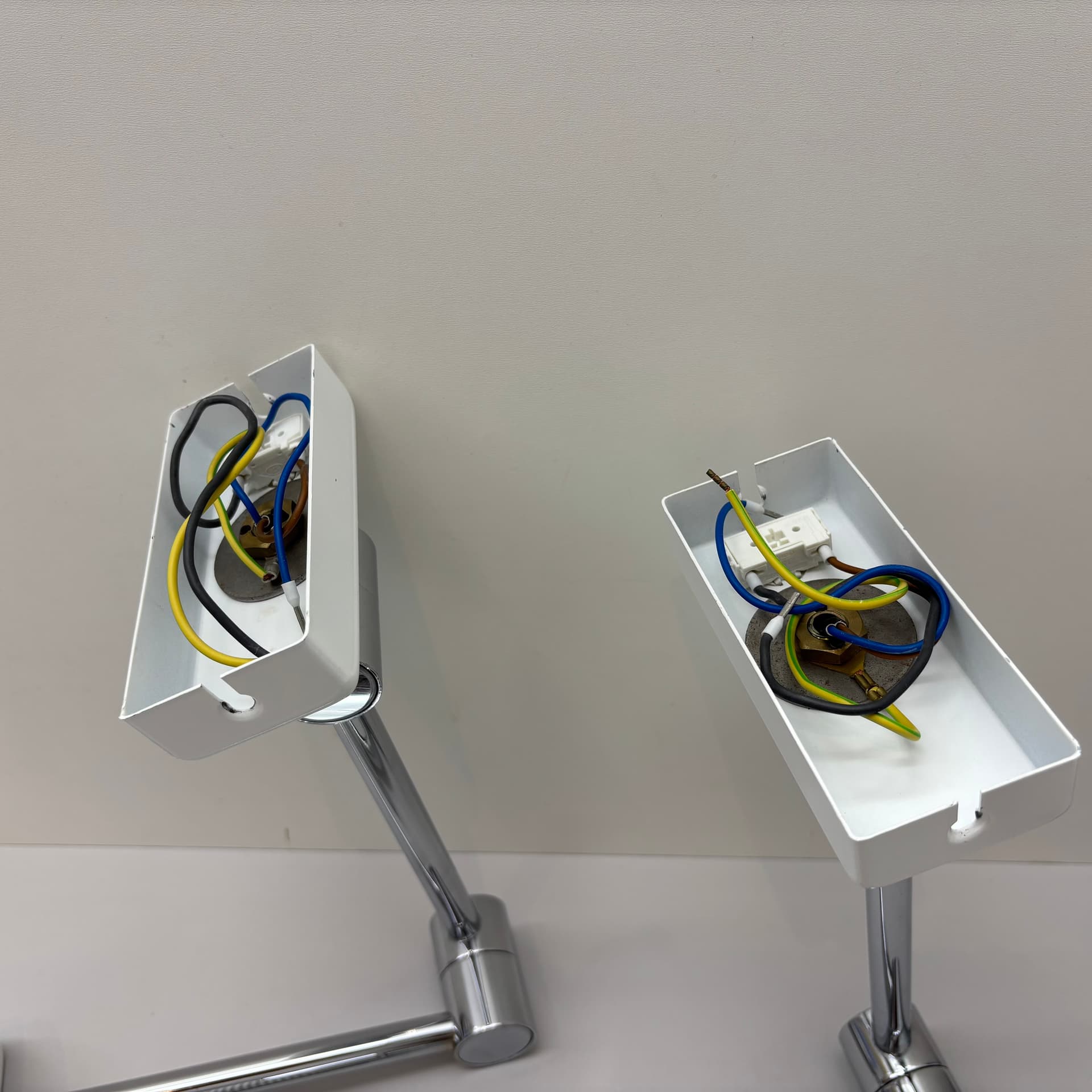 Pair of wall lights, Baulmann Leuchten, white, chrome-plated brass, Germany, 1990s. - 174719