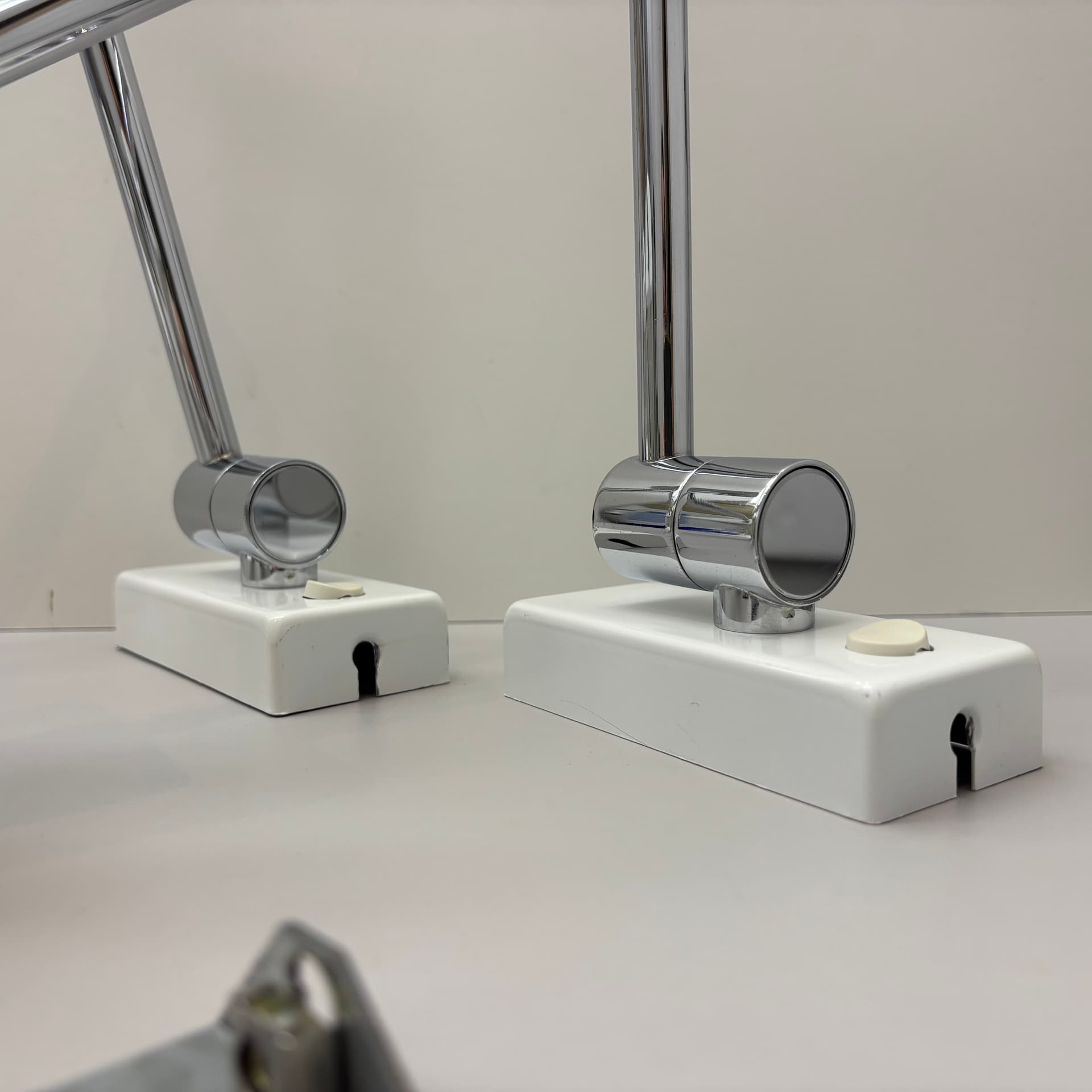 Pair of wall lights, Baulmann Leuchten, white, chrome-plated brass, Germany, 1990s. - 174718