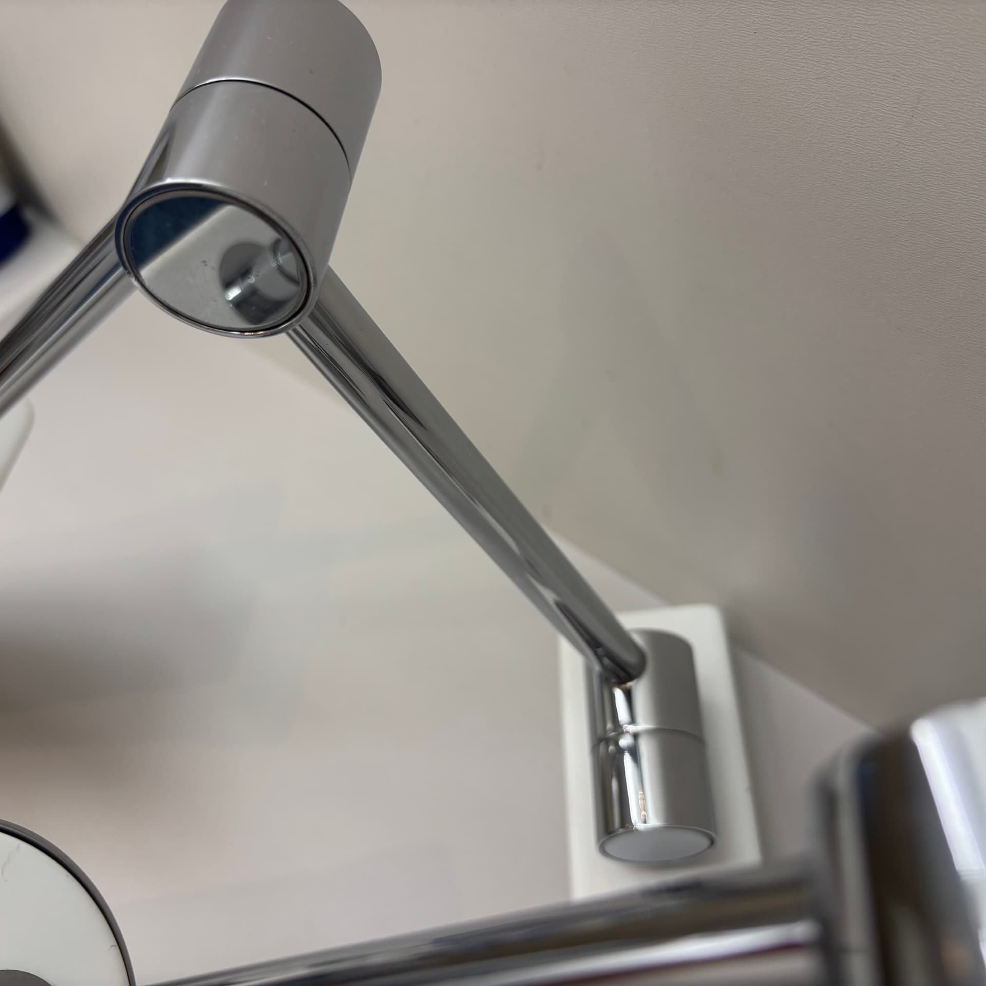 Pair of wall lights, Baulmann Leuchten, white, chrome-plated brass, Germany, 1990s. - 174713