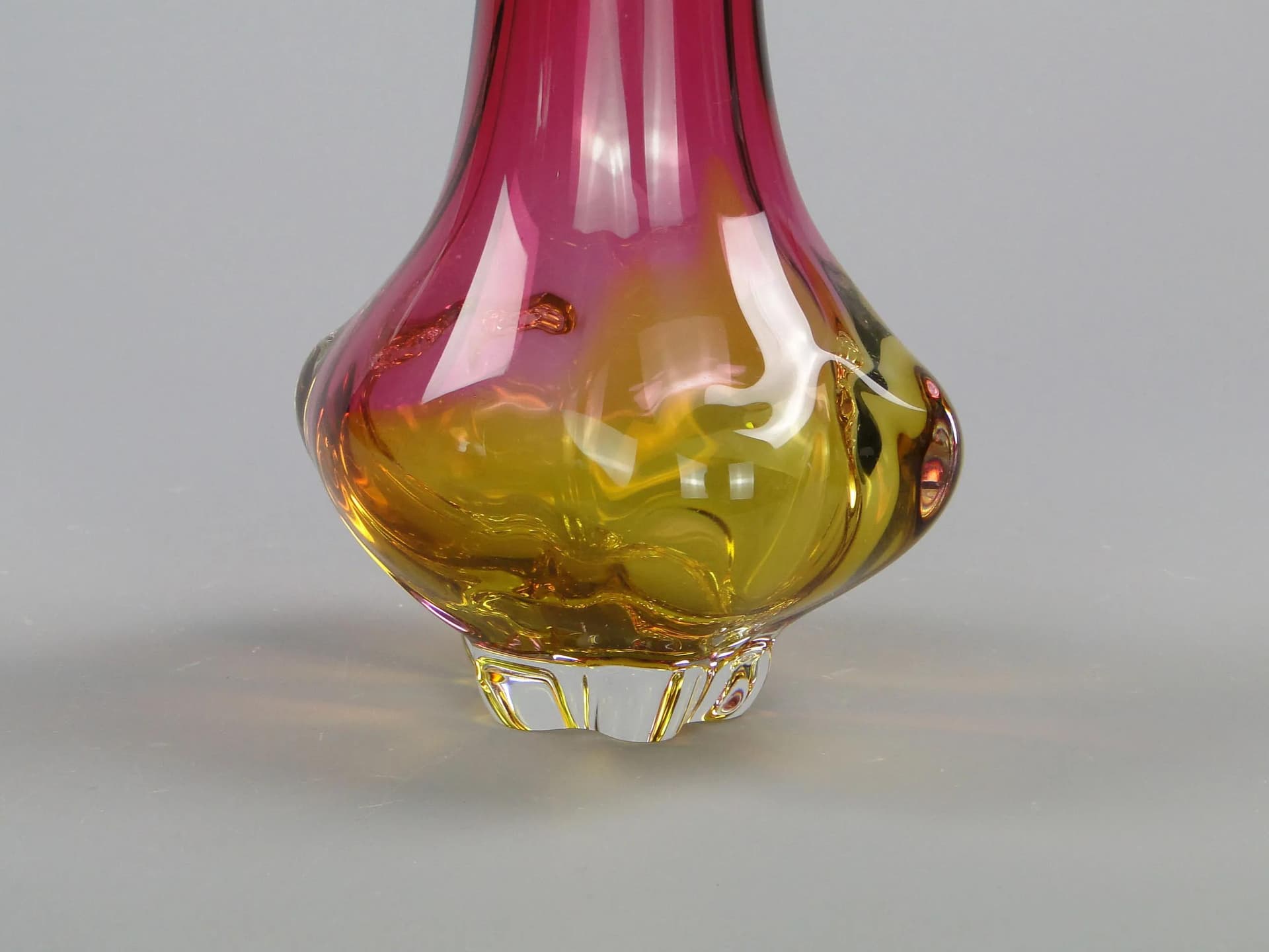 Wazon, szkło wielobarwne, proj. J. Hospodka, Chribska, Czechy, lata 60. - 11651