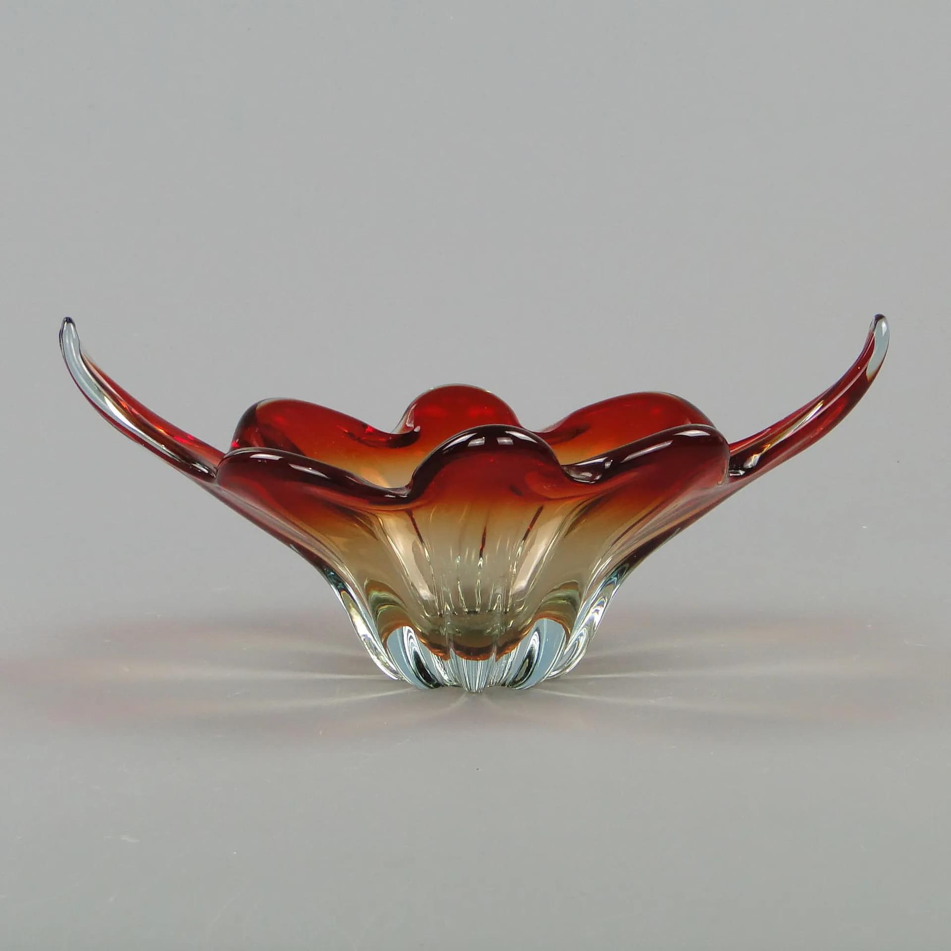 Bowl Mandruzatto, red crystal, by F. Poli, Italy, 1950s. - 11713