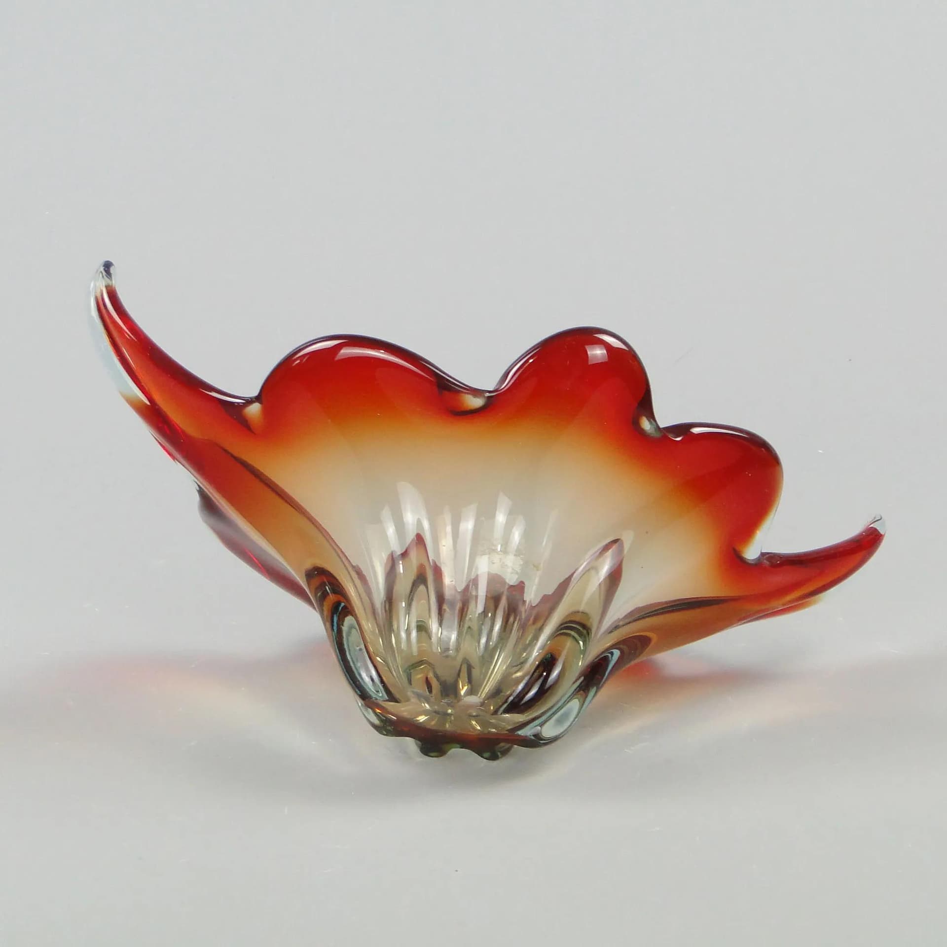 Bowl Mandruzatto, red crystal, by F. Poli, Italy, 1950s. - 11718