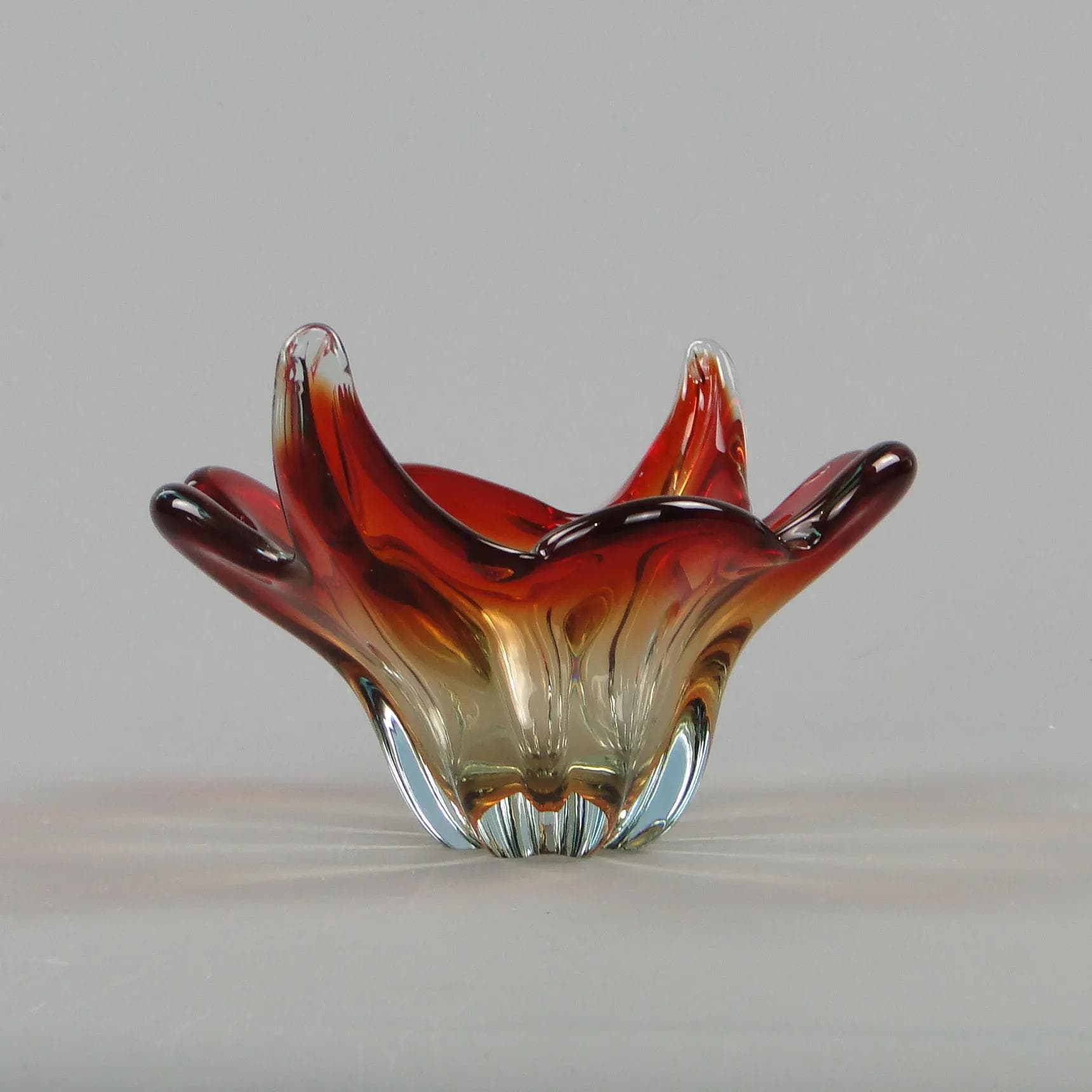 Bowl Mandruzatto, red crystal, by F. Poli, Italy, 1950s. - 11714