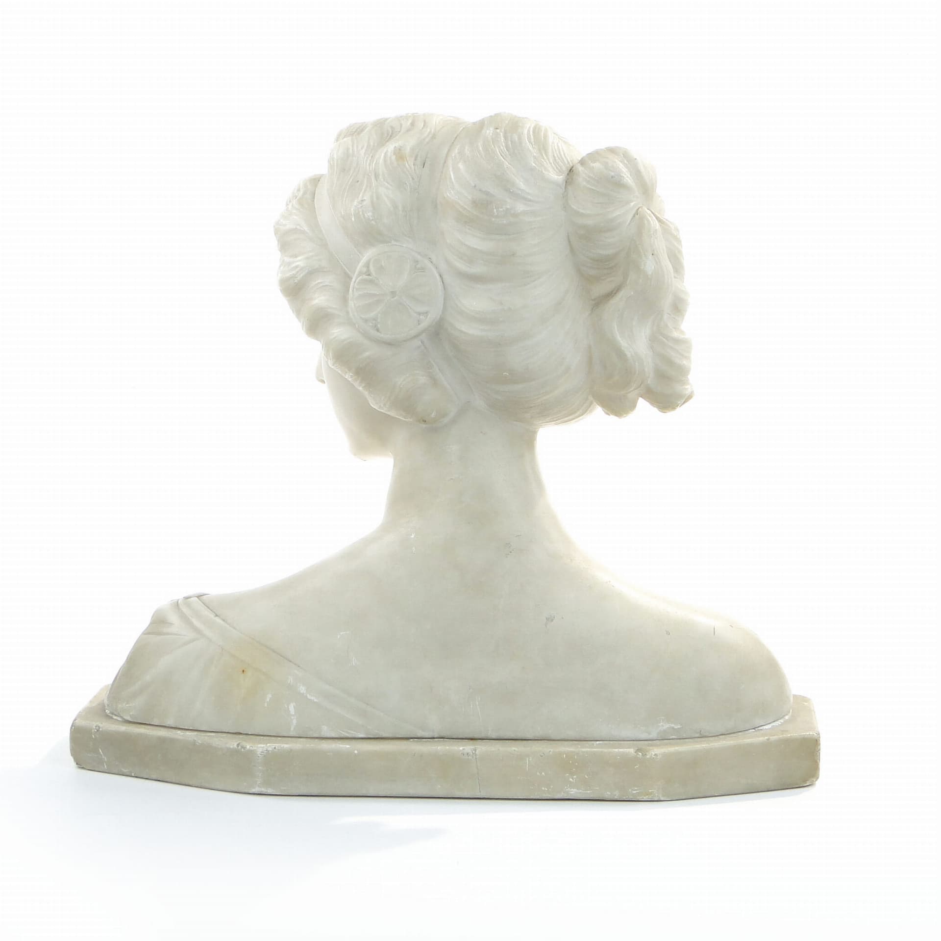 Portret młodej kobiety z alabastru ok 1900 - 175920