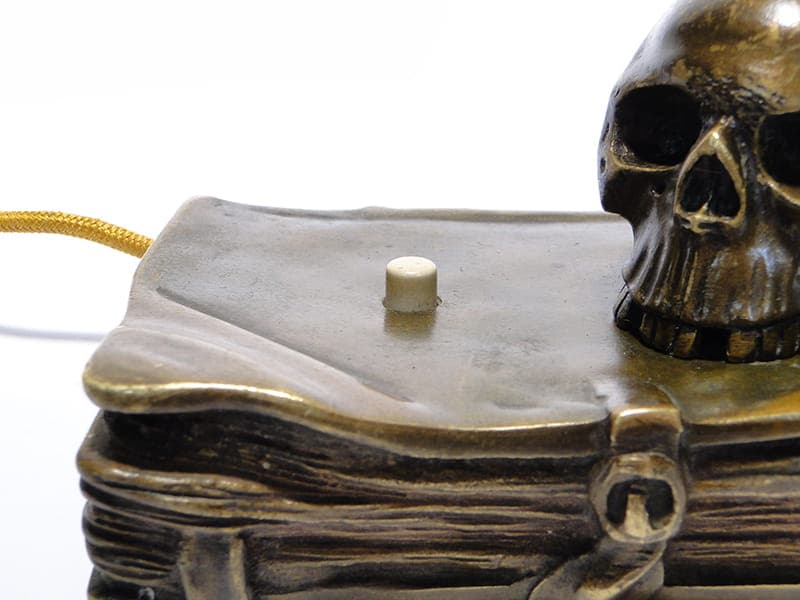 Przycisk do dzwonka z czaszką brąz wiedeński XIX w - 175939