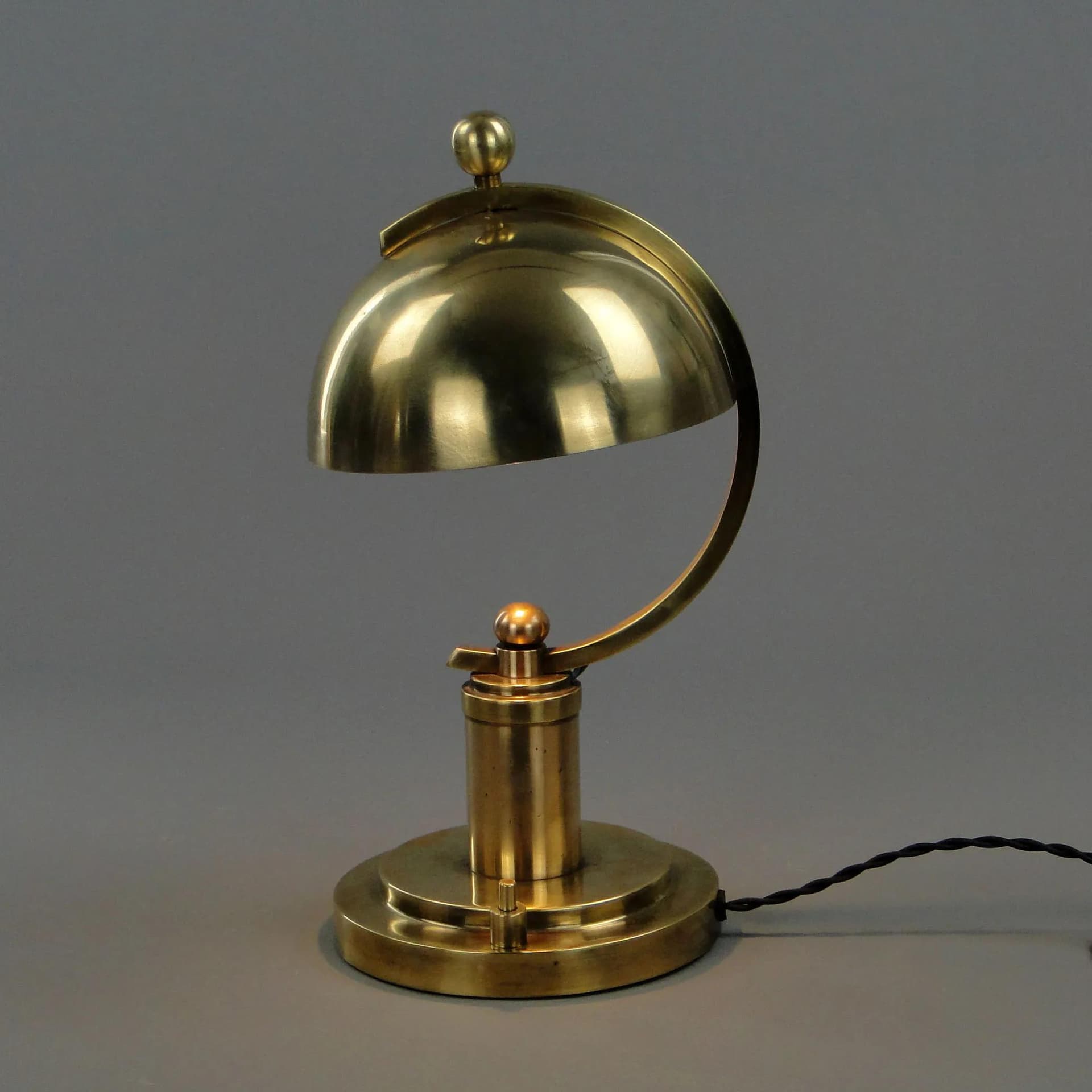 Lampa gabinetowa Art Deco, mosiądz złoty, lata 30. - 12006