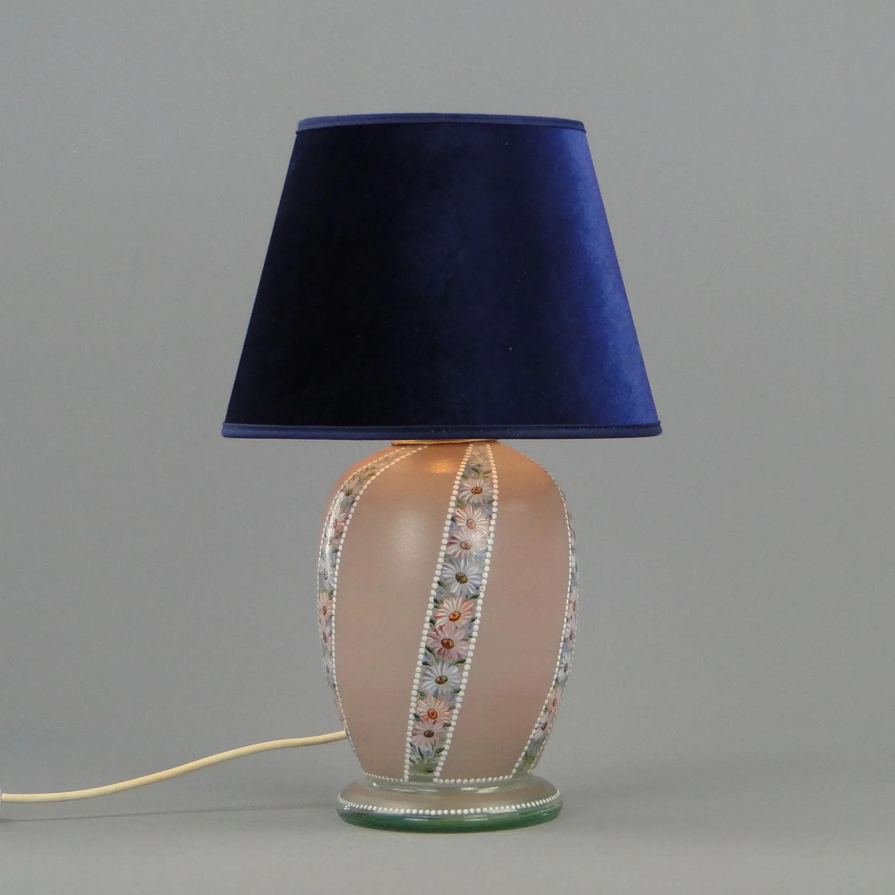 Table lamp Art Nouveau, beige glass, Poland, 1930s. - 11970