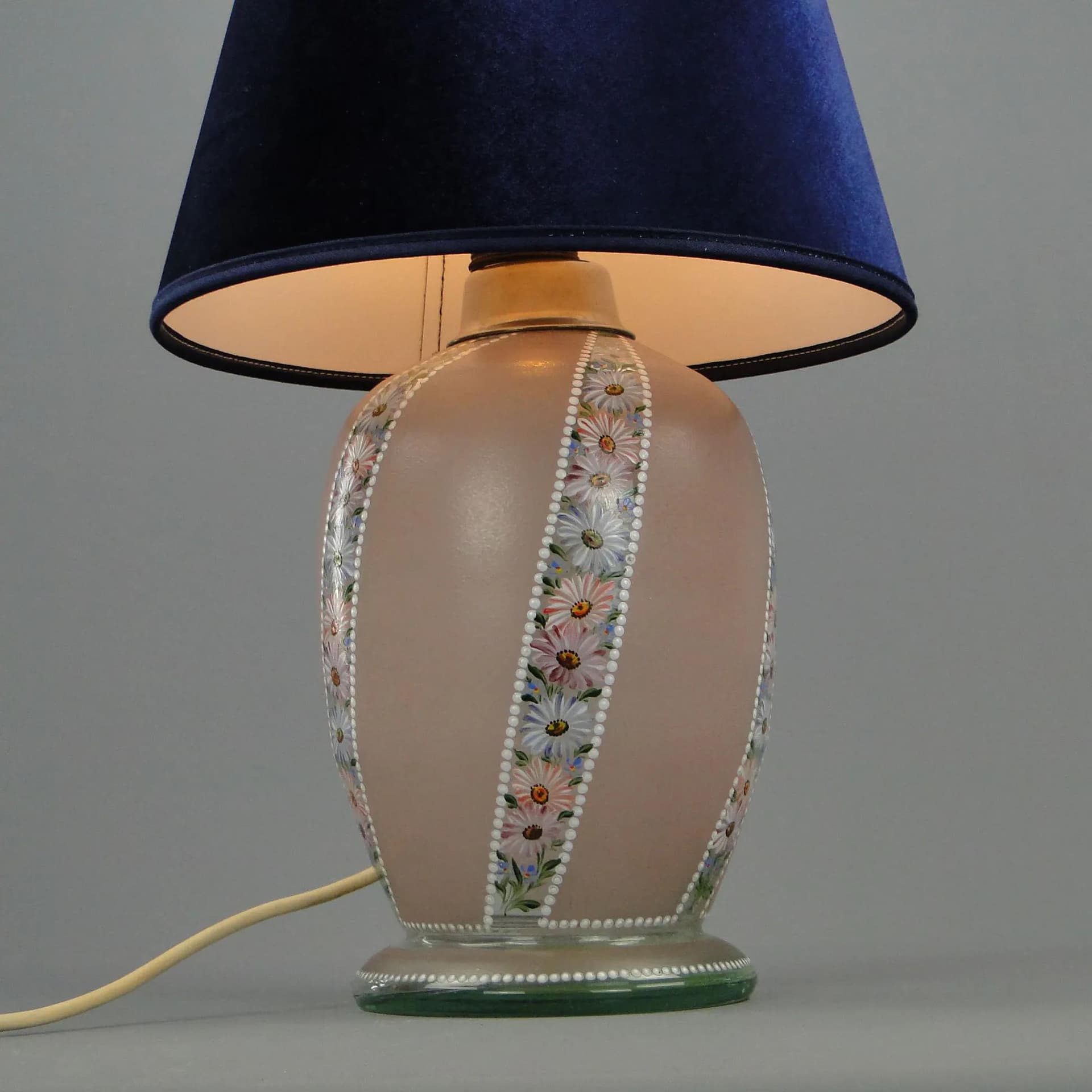 Table lamp Art Nouveau, beige glass, Poland, 1930s. - 11969