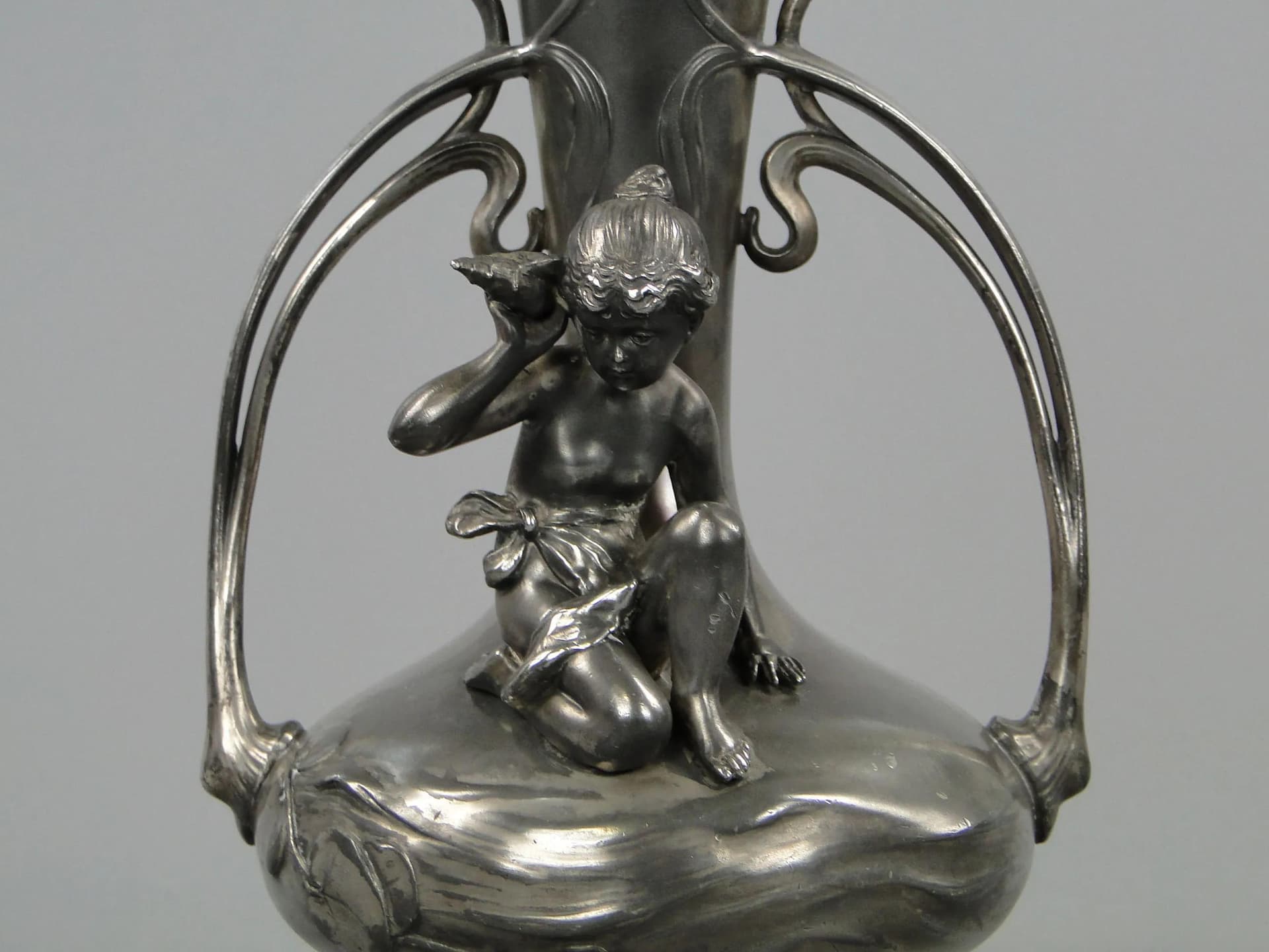 Srebrzystoszary secesyjny wazon z elfem, Albrecht Koller & Co., Austria, lata 90. XIX w. - 12146