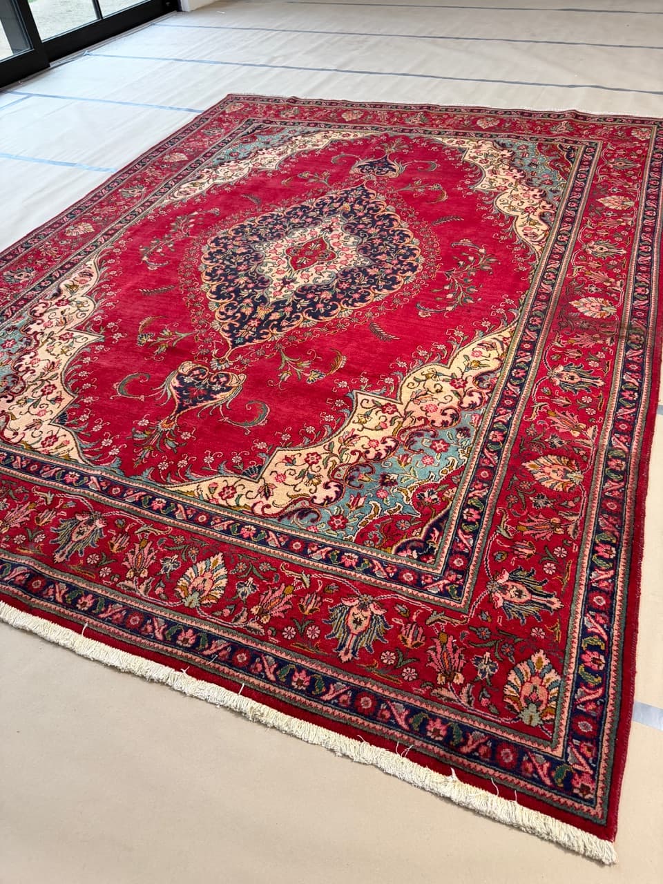Rug Keshan 390x290 cm, red wool, Iran - 176770