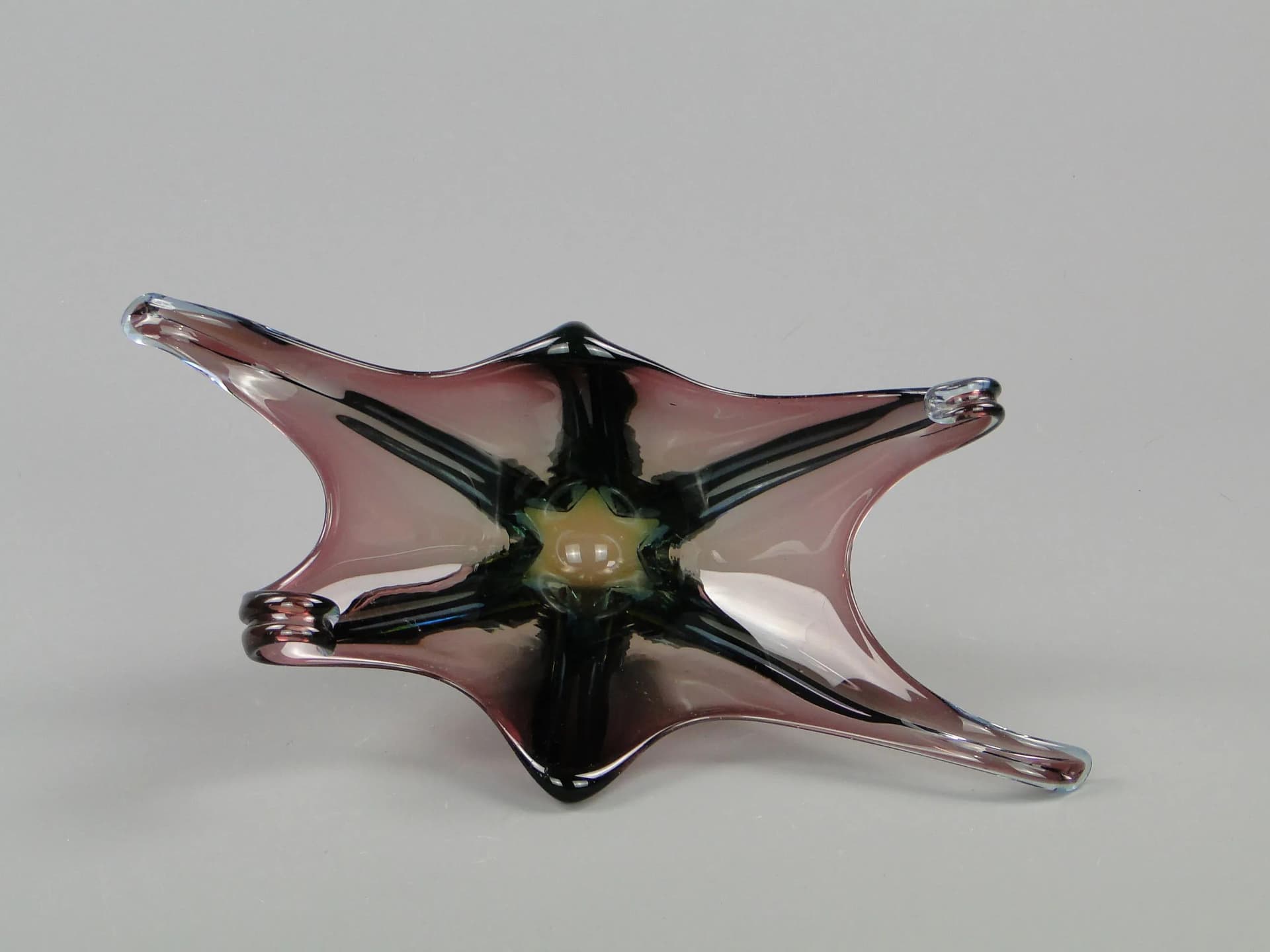 Bowl Mandruzatto, violet crystal, Murano, Italy, 1950s - 12226