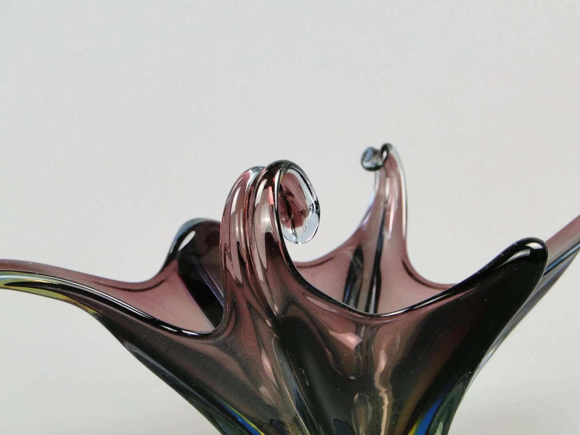 Bowl Mandruzatto, violet crystal, Murano, Italy, 1950s - 12224