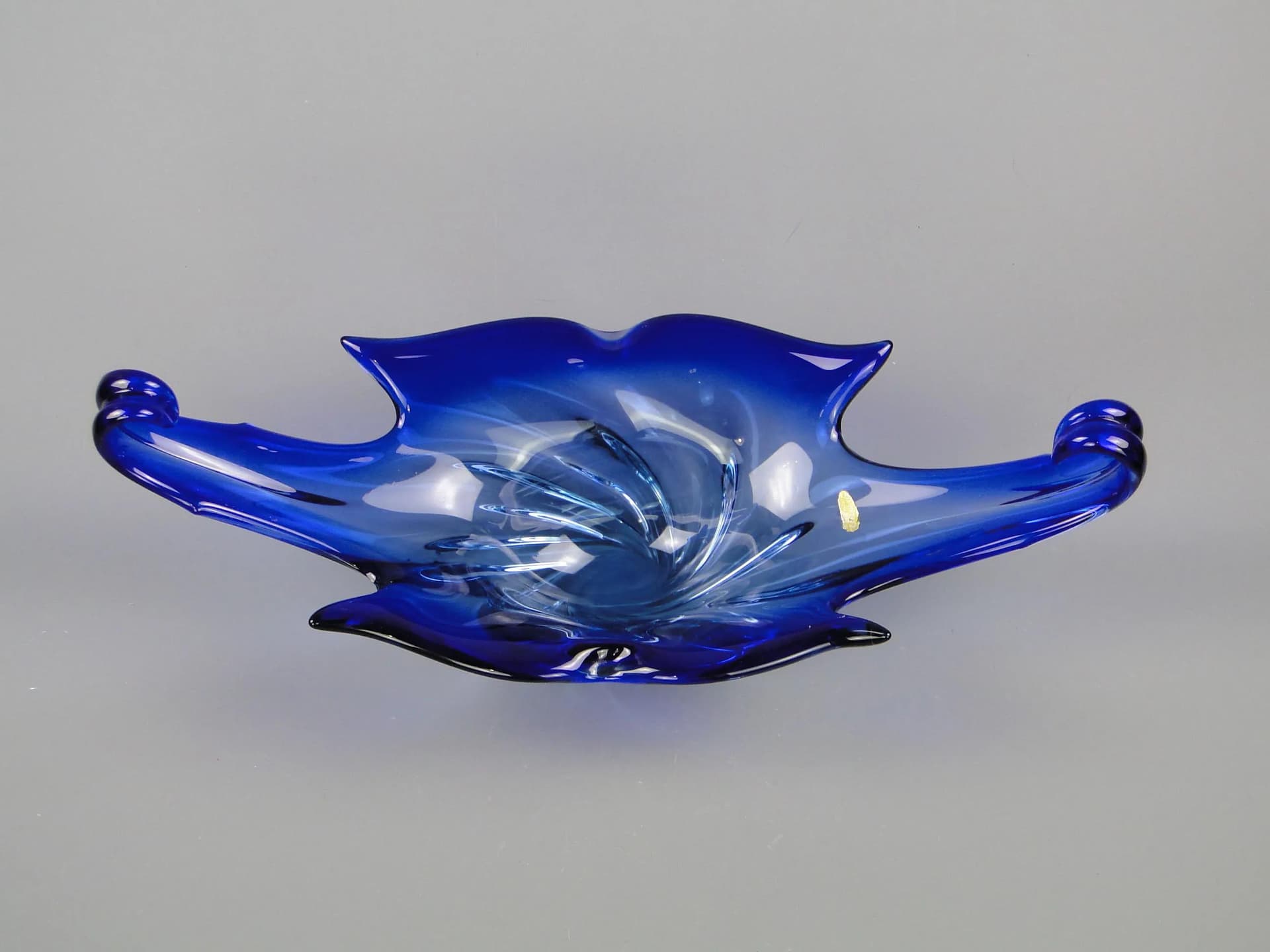 Centerpiece Mandruzatto, blue crystal glass, by F. Poli, Italy, 1950s. - 12197
