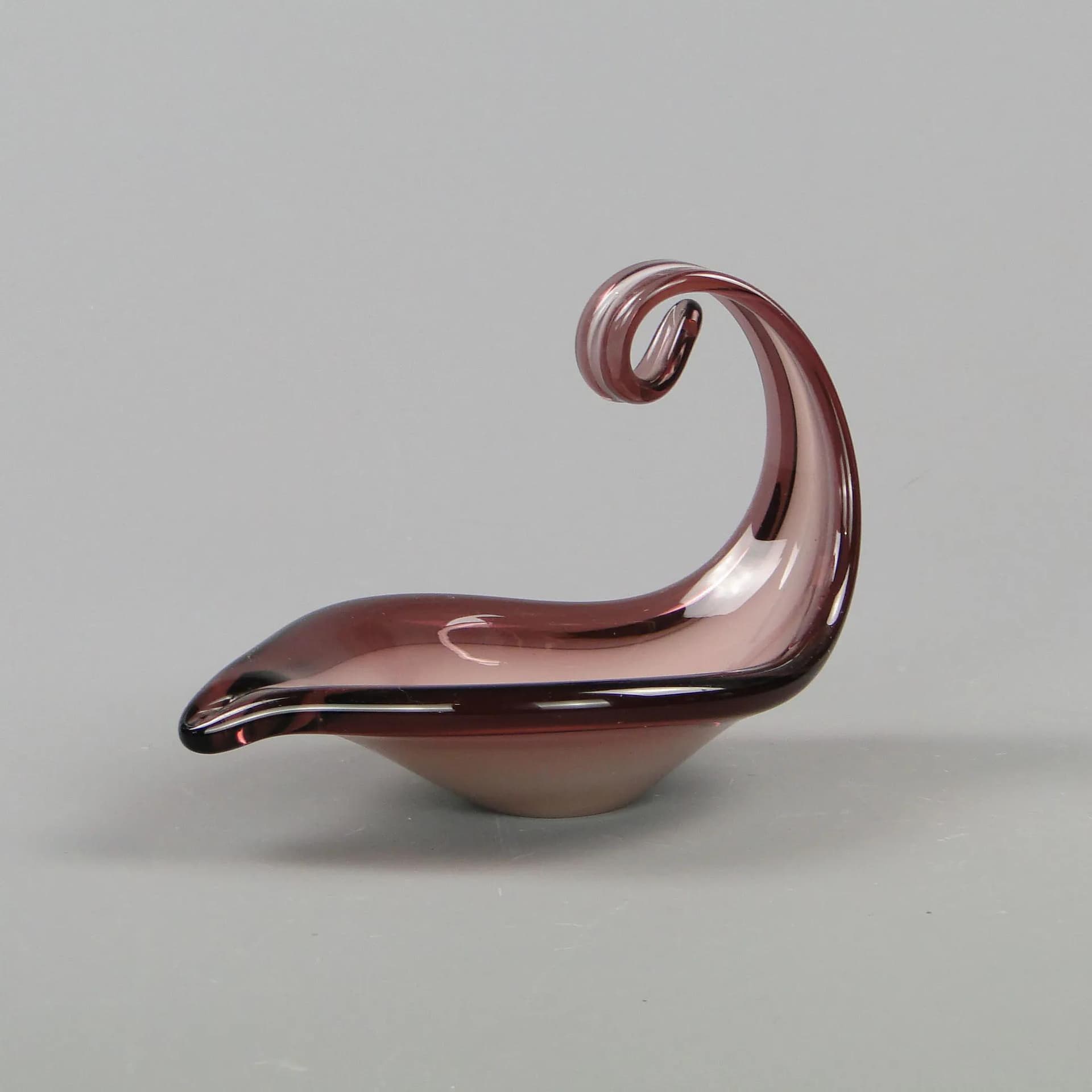 Bowl, violet crystal, by F. Poli, Murano, Italy, 1950s. - 12179