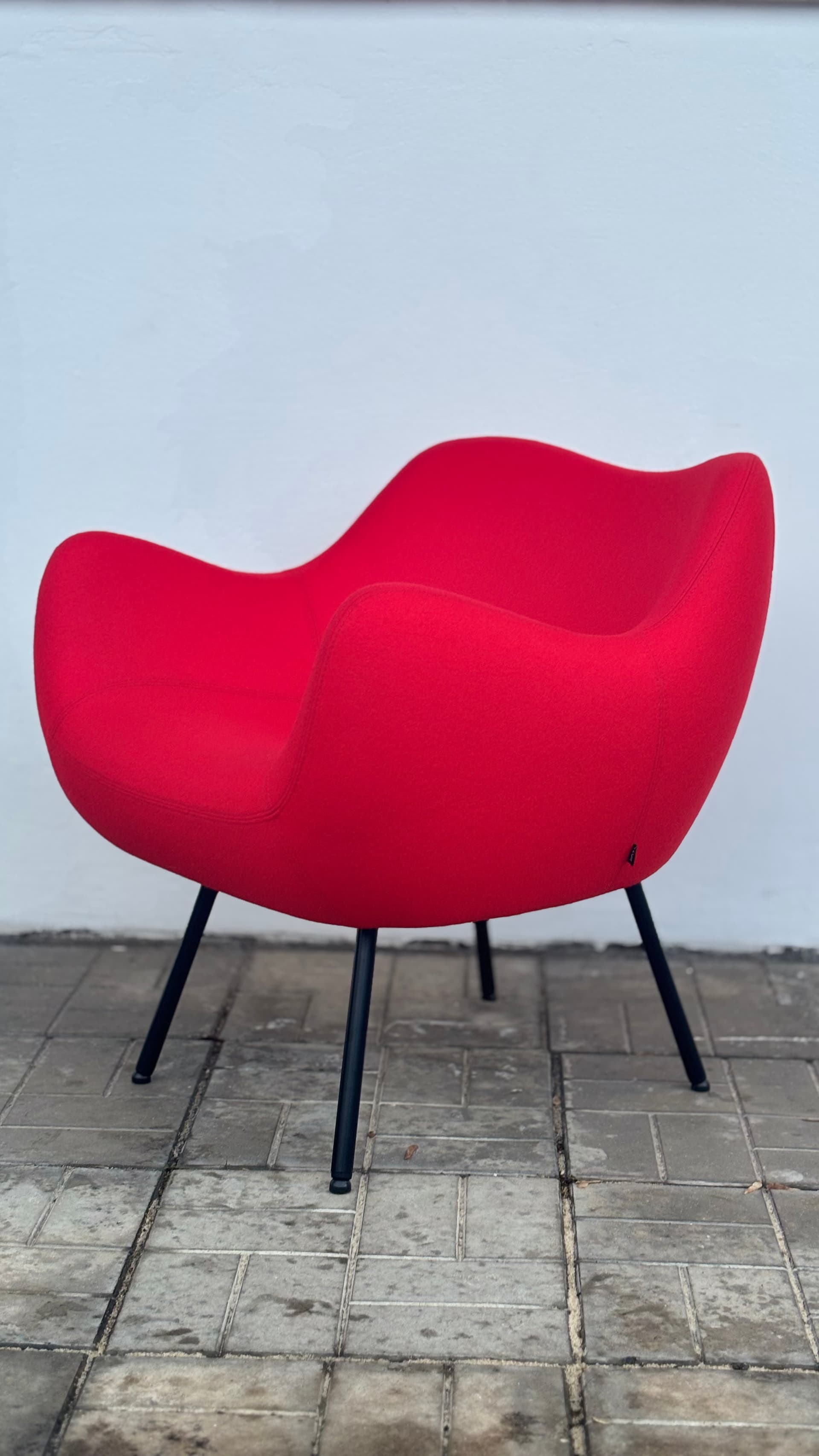 Armchair RM58 Soft Synergy Red (LDS80), black legs - 2962