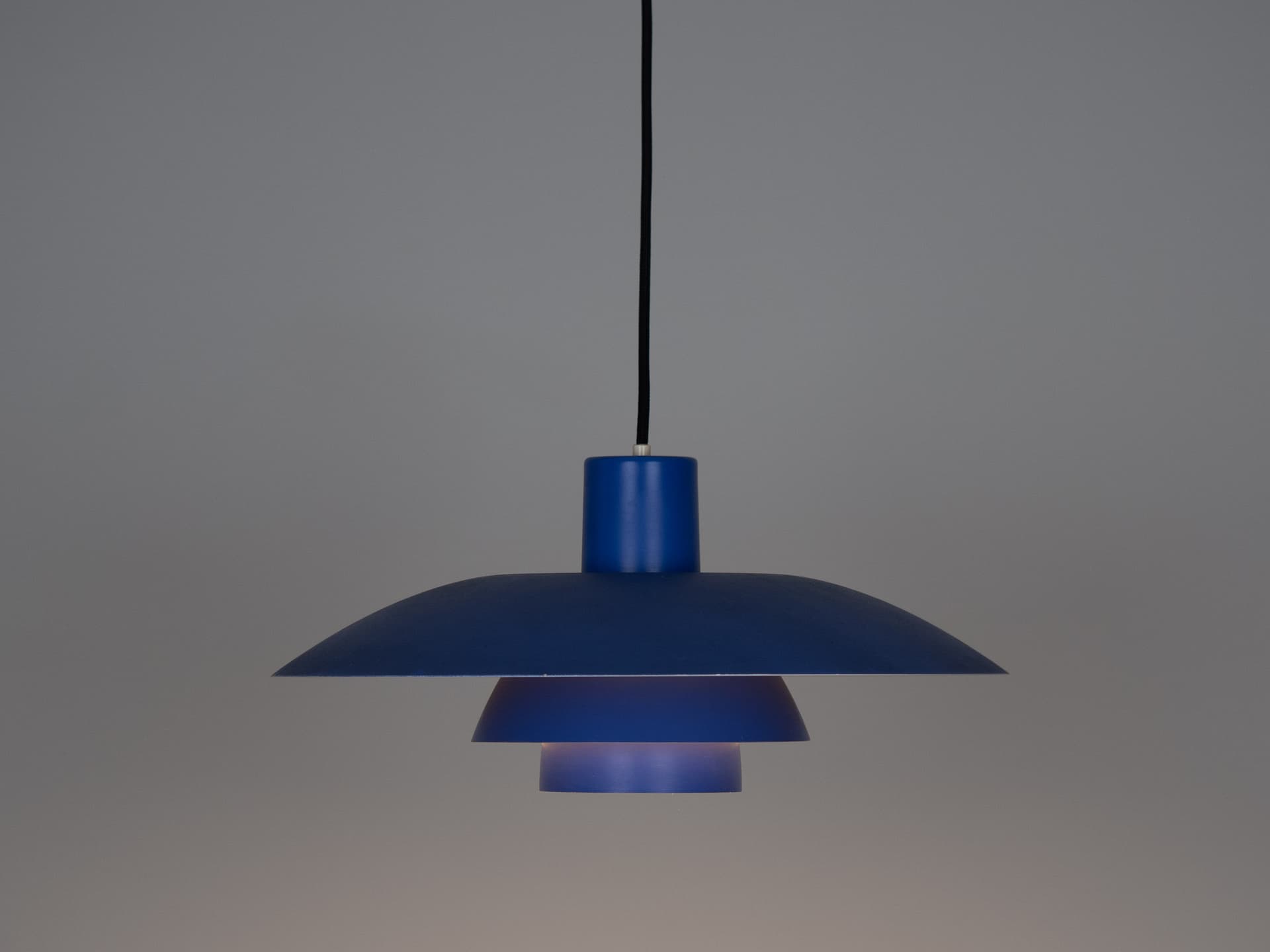 Lampa wisząca PH 4/3, niebieska, metal, proj. P. Henningsen, Louis Poulsen, Dania, lata 80. - 177727