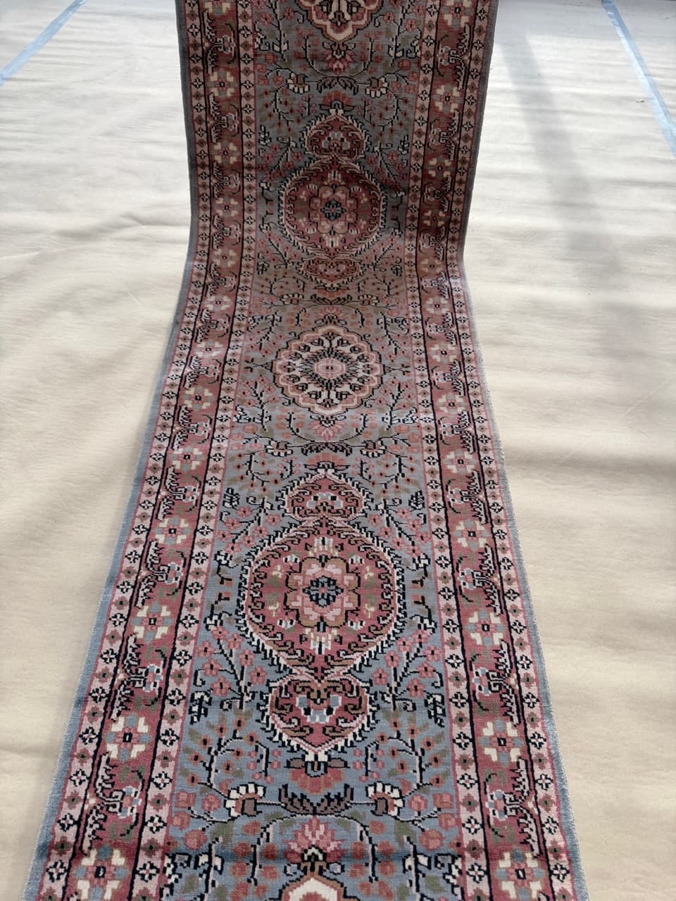 Chodnik Ghoum, 315x61 cm, srebrny, jedwab, Pakistan - 177834
