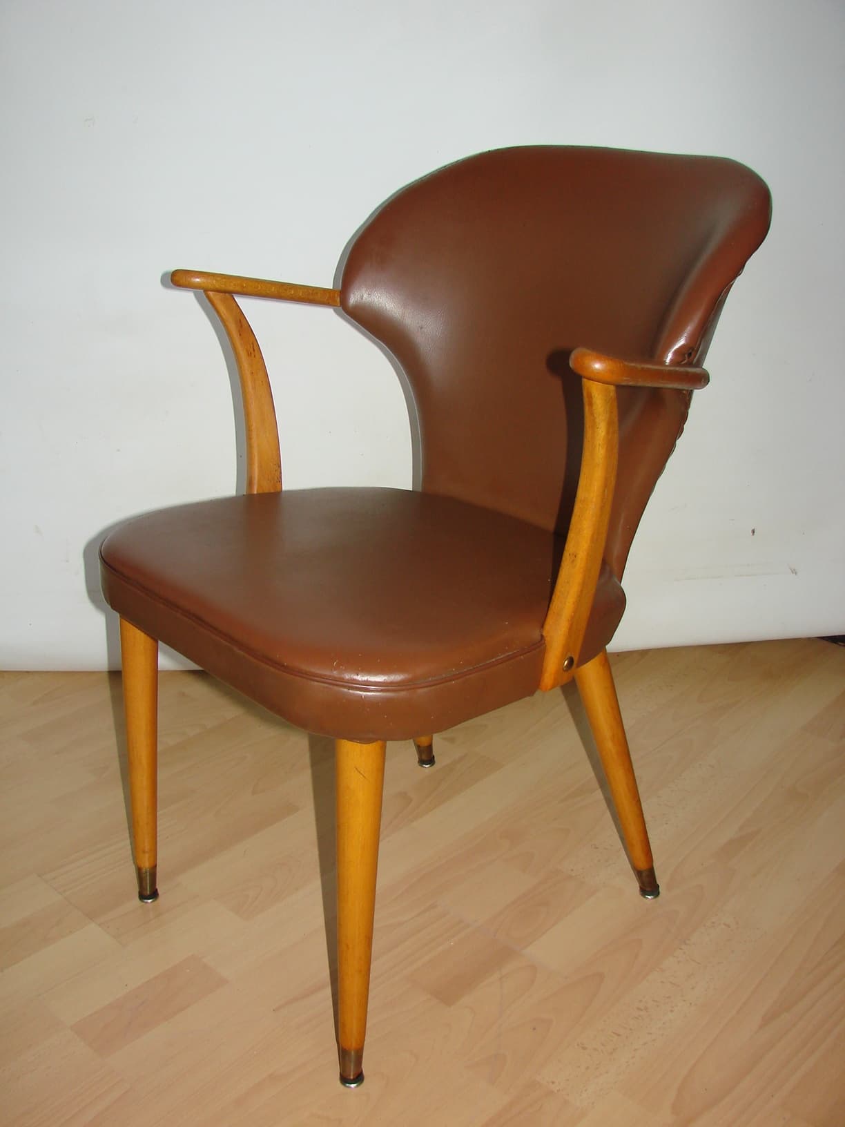 Fotel Modern, brązowy, buk, ekoskóra, lata 60. - 177872