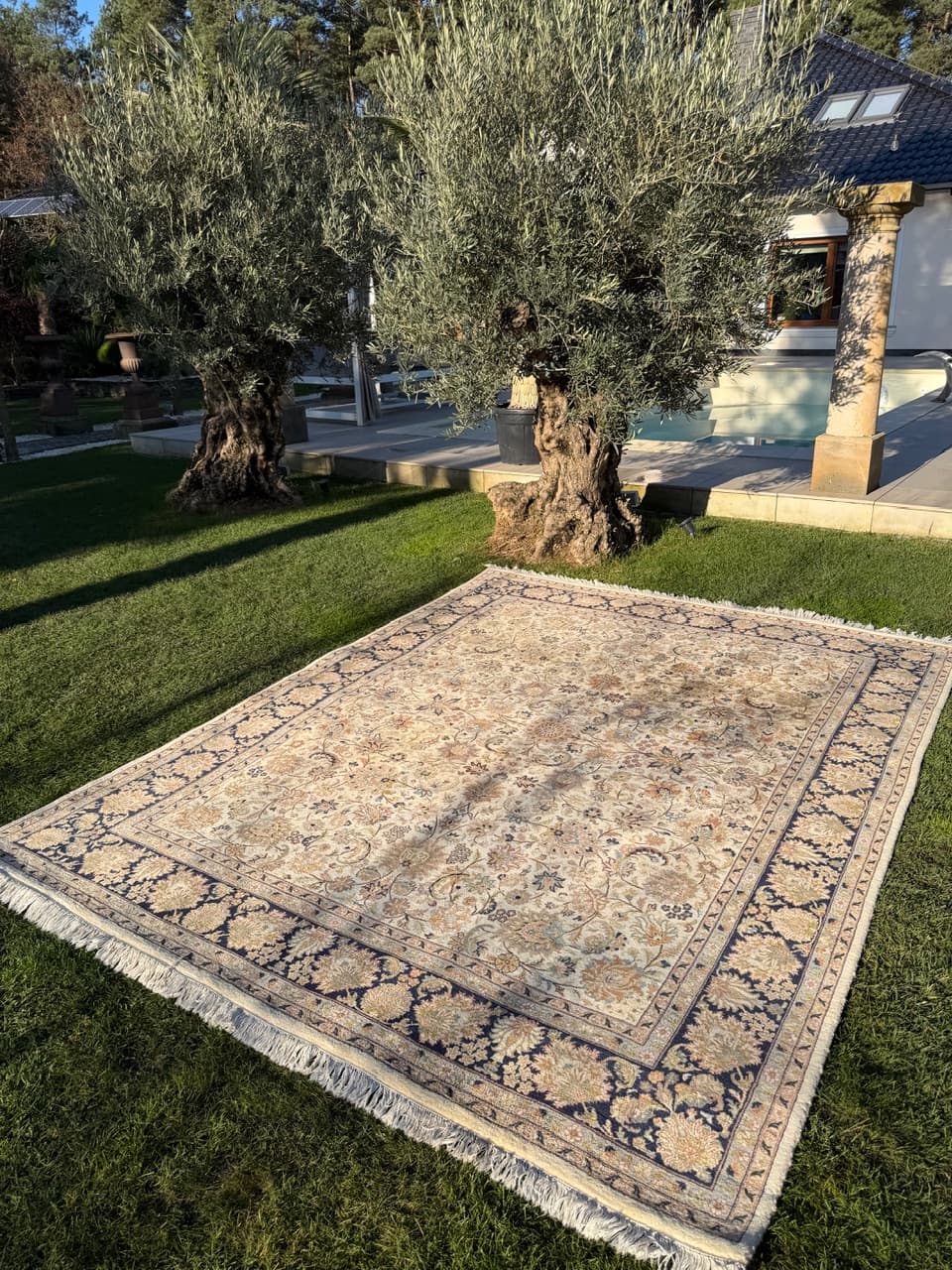 Rug Ispahan 325x245 cm, beige, wool, Iran, 1990s. - 178003