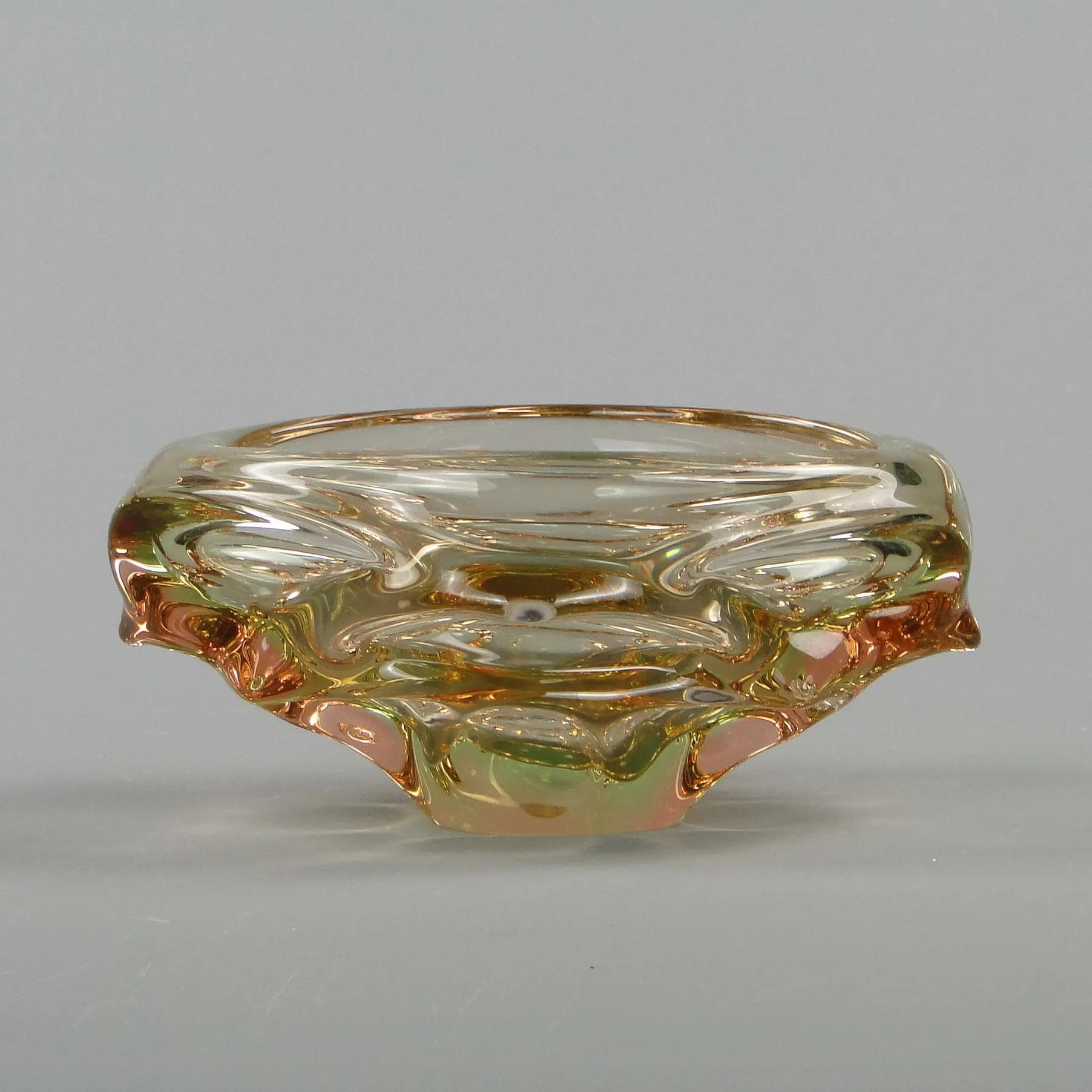 Bowl, multicolor glass, by J. Beranek, Czechoslovakia, 1960s. - 12328