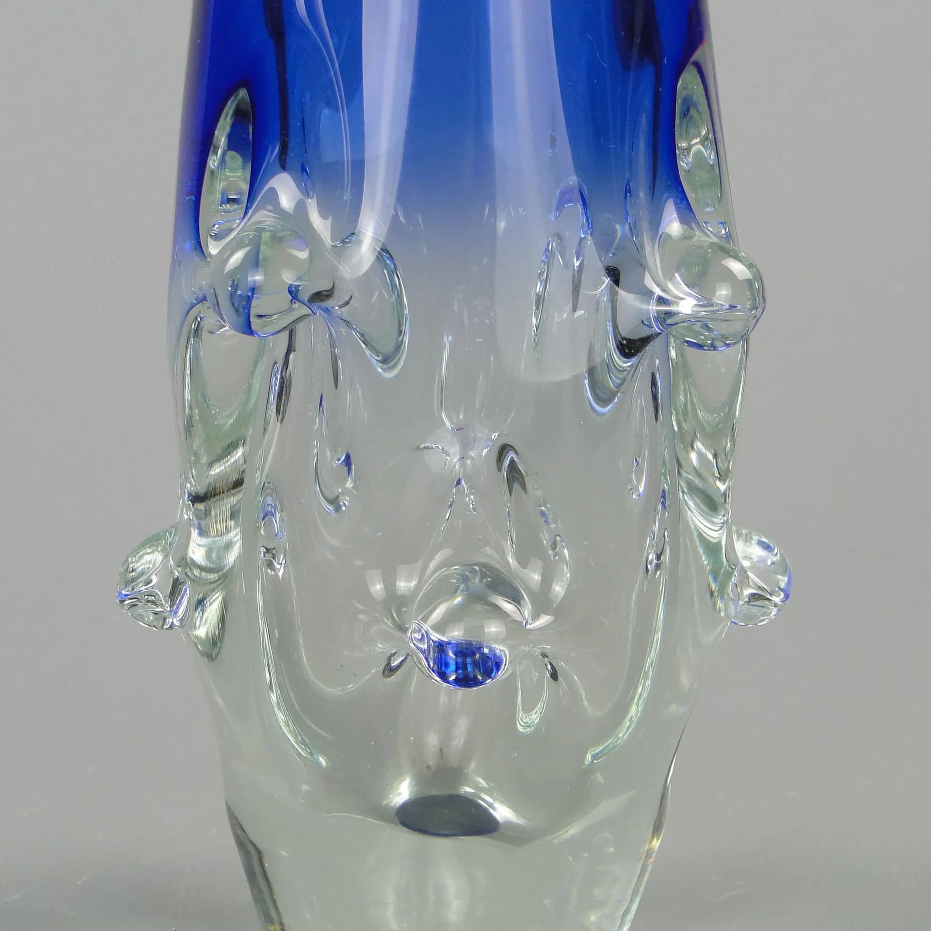 Wazon błękitny, szkło, proj. J. Beranek, Skrdlovice, Czechosłowacja, lata 60. - 12299