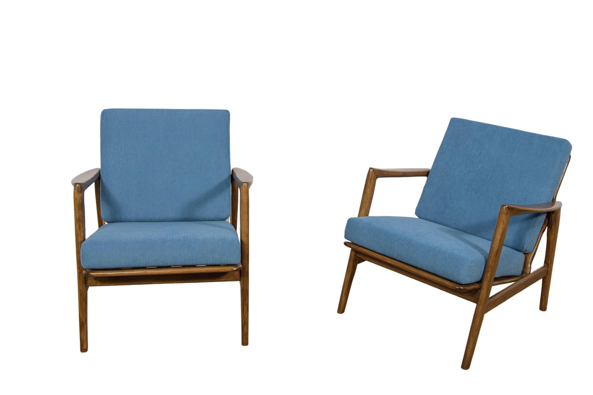 Para foteli 300-139, buk orzech, tkanina niebieska, Swarzędzka Fabryka Mebli, Polska, lata 60.