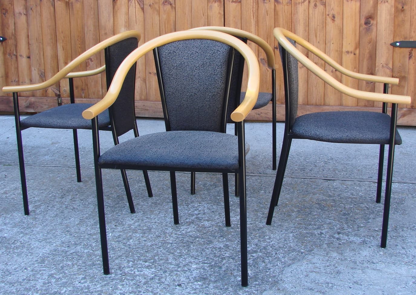 Komplet czterech krzeseł, ciemnoszary, tkanina, buk, metal czarny, lata 70. - 178706