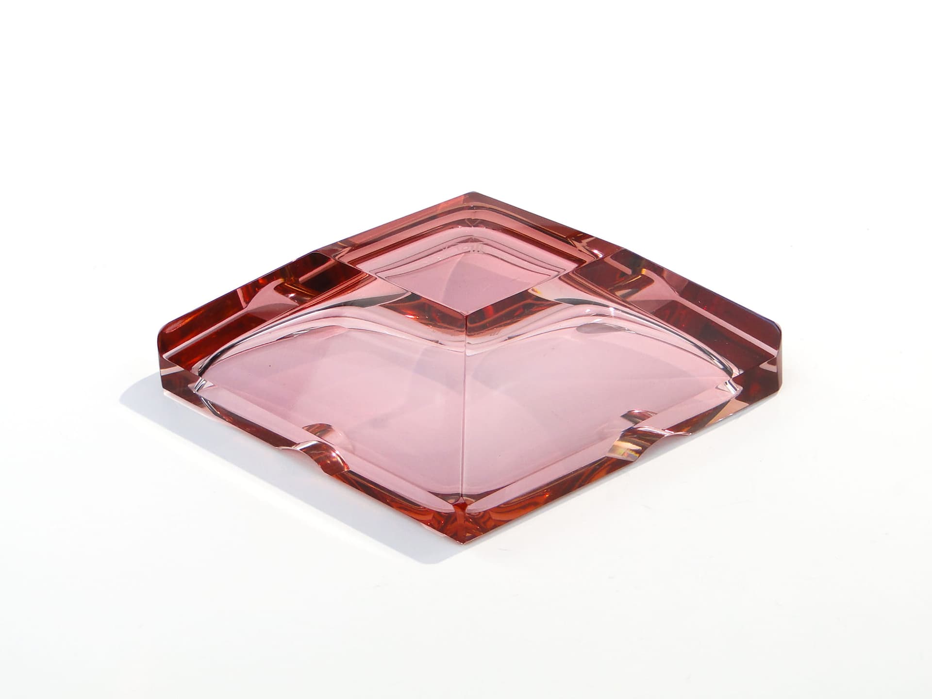 Popielniczka Art déco, szkło kryształowe różowy, Moser, Czechy, lata 30. - 178768