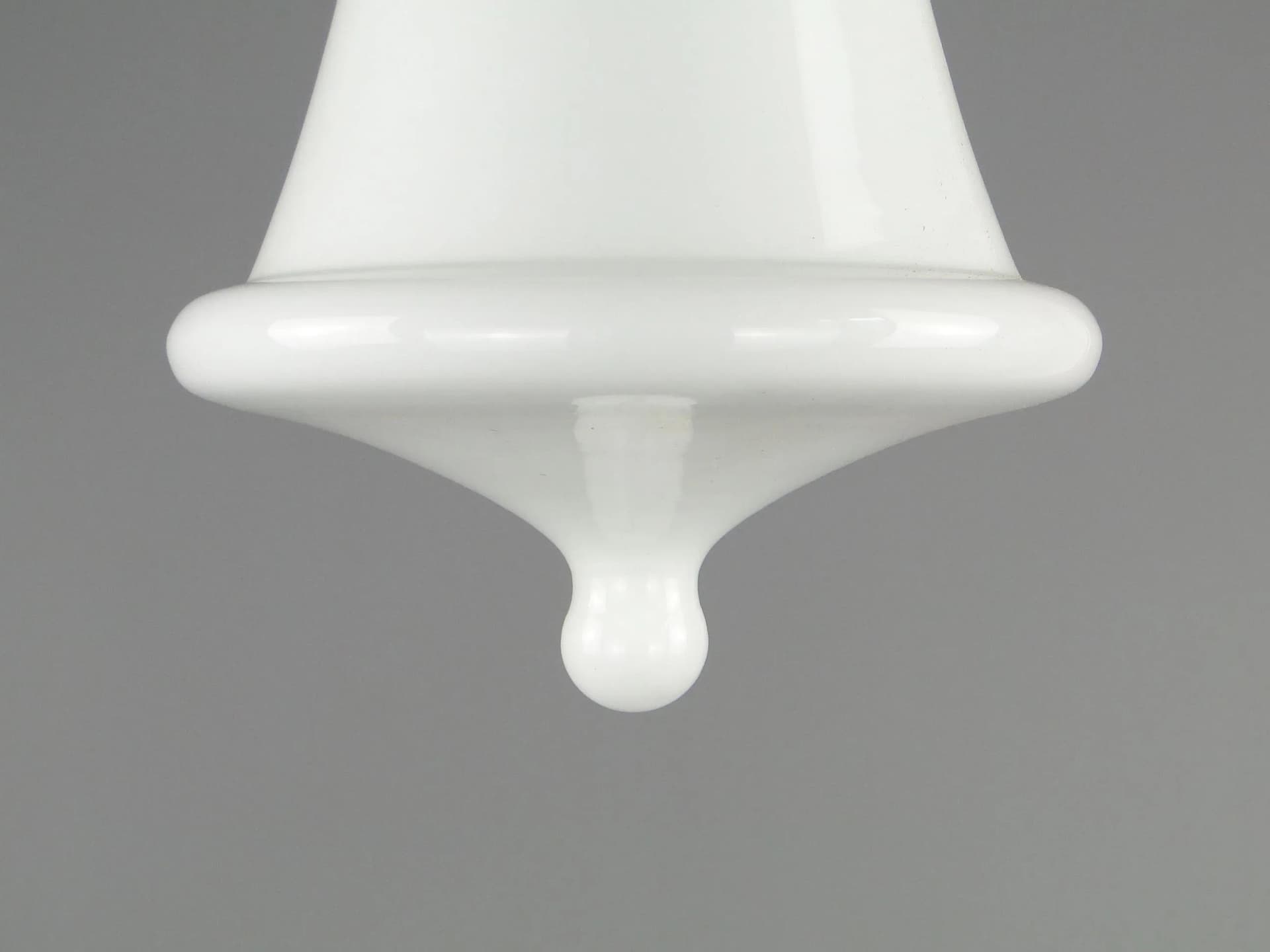 Lampa wisząca, biały, szkło, mosiądz, Polska, lata 70. - 12540